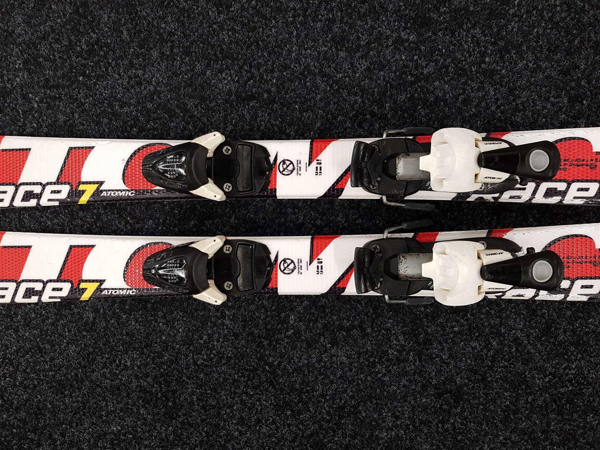 Použité lyže Atomic Race 7 + viazanie Atomic Evox
