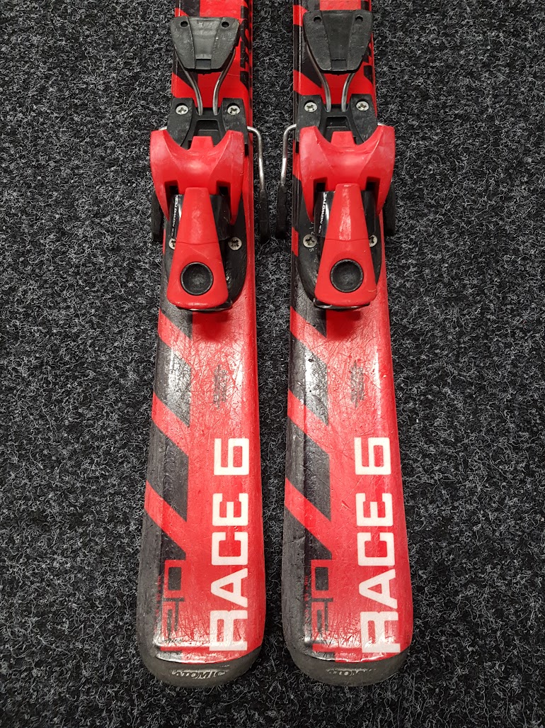 Použité lyže Atomic Race 6