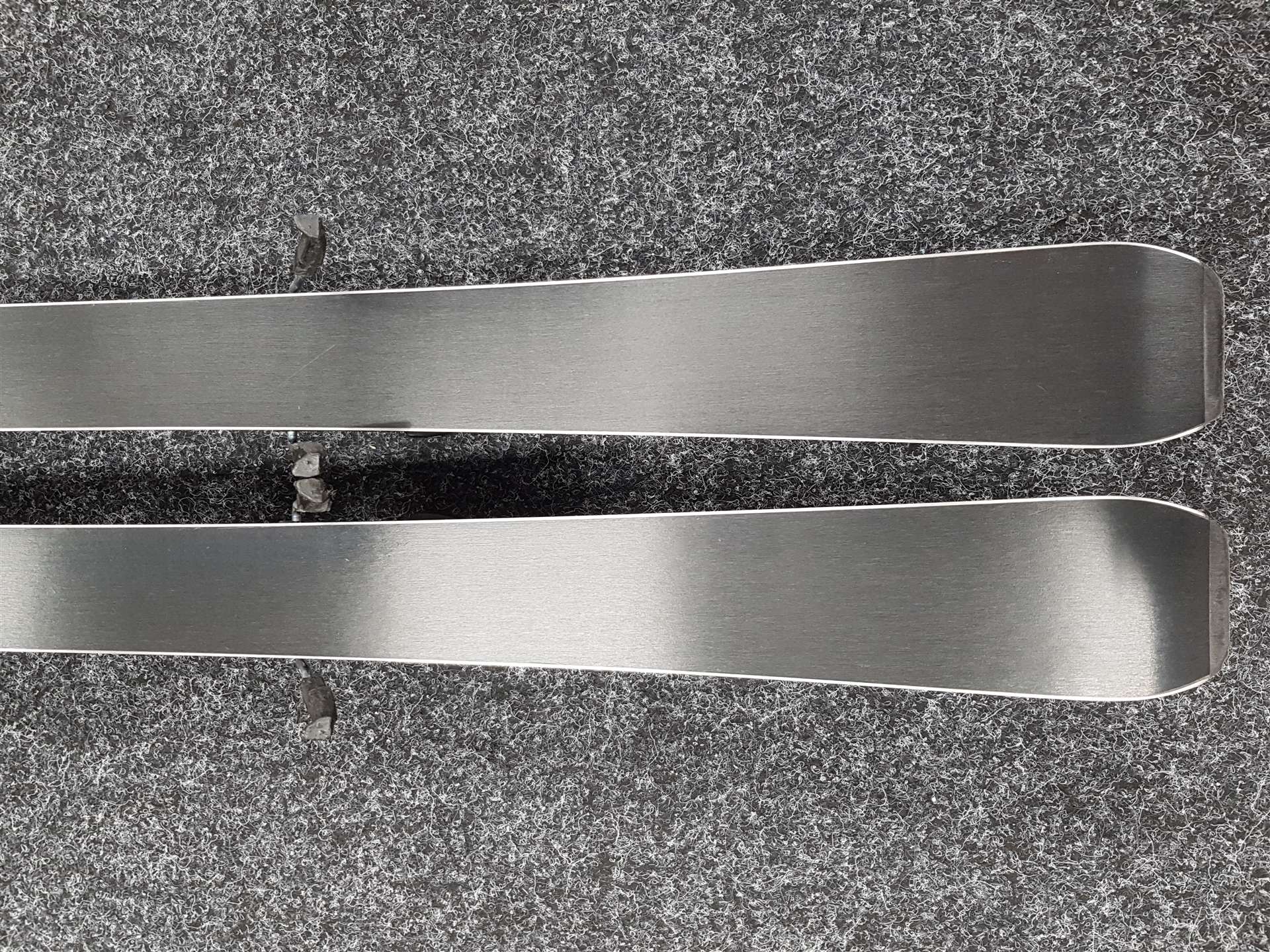 Použité detské lyže SALOMON S/RACE JR + viazanie Salomon 7