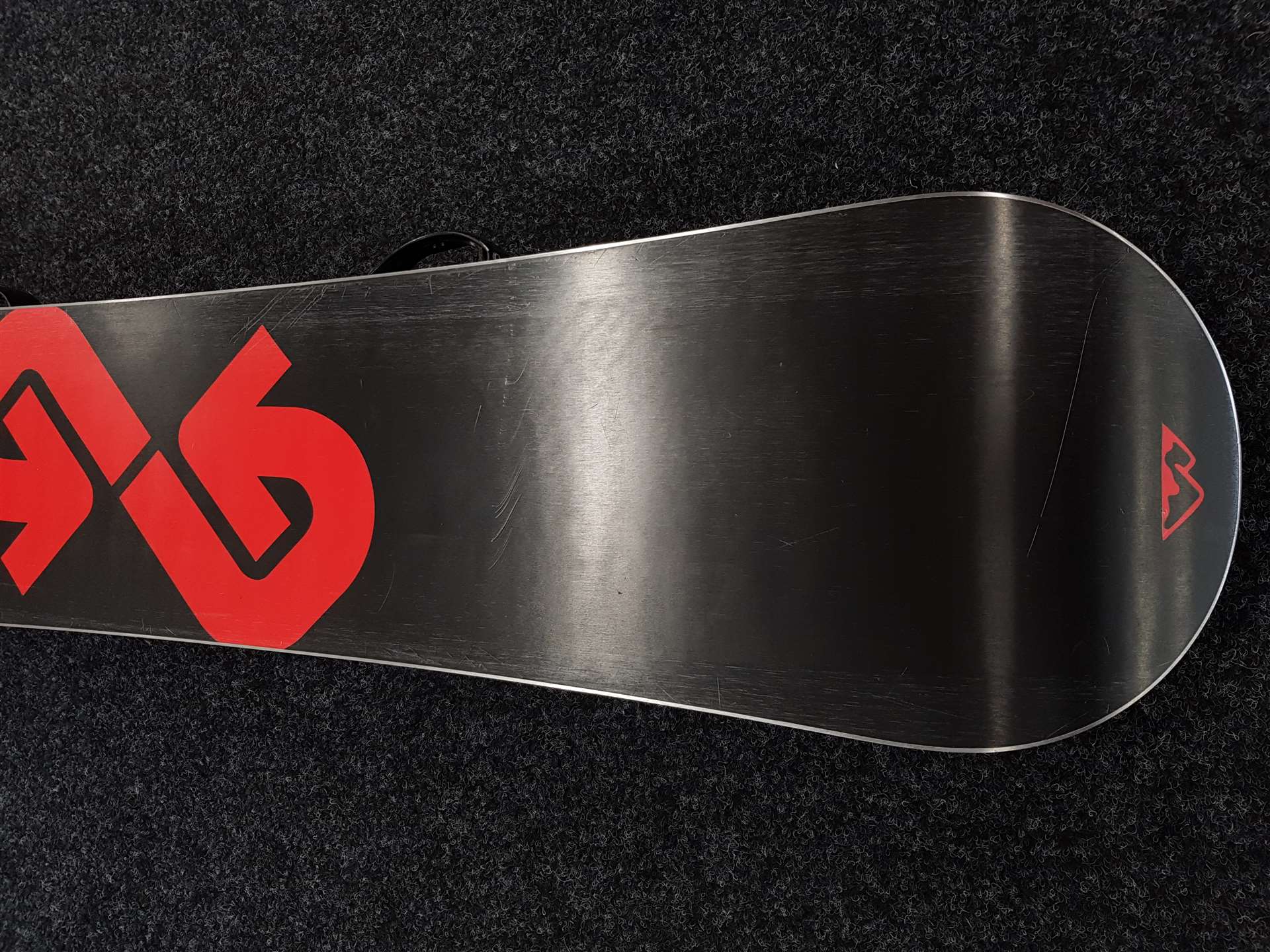Použitý snowboard BURTON Progression LTR 140 + viazanie Burton veľkosť S