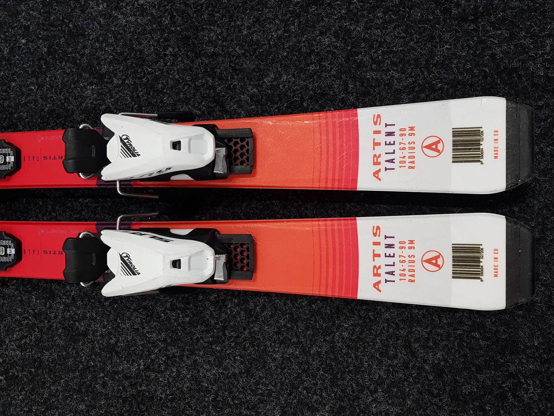 Použité lyže ARTIS Talent + viazanie Tyrolia SLR 4.5