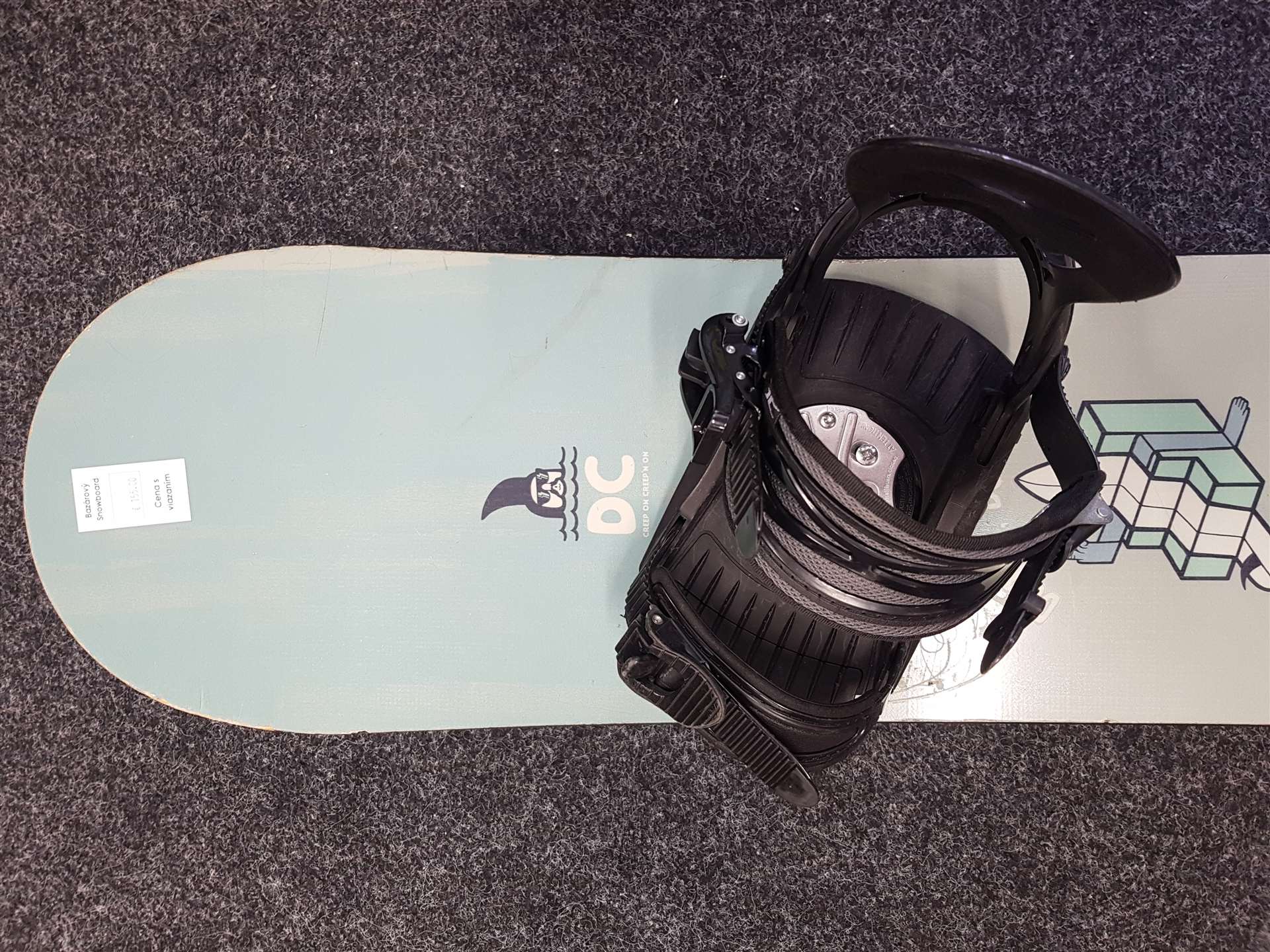 Použitý snowboard DC PBJ + viazanie Speedfit veľkosť S/M