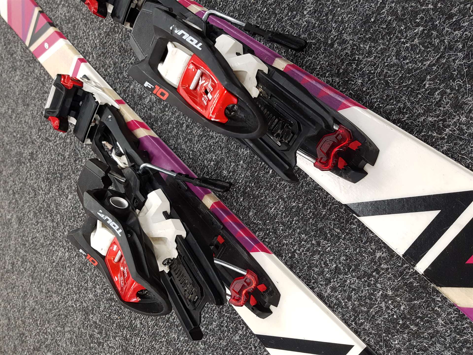 Použité skialpové lyže VOLKL NUKKA + MARKER F10 TOUR + Použité pásy