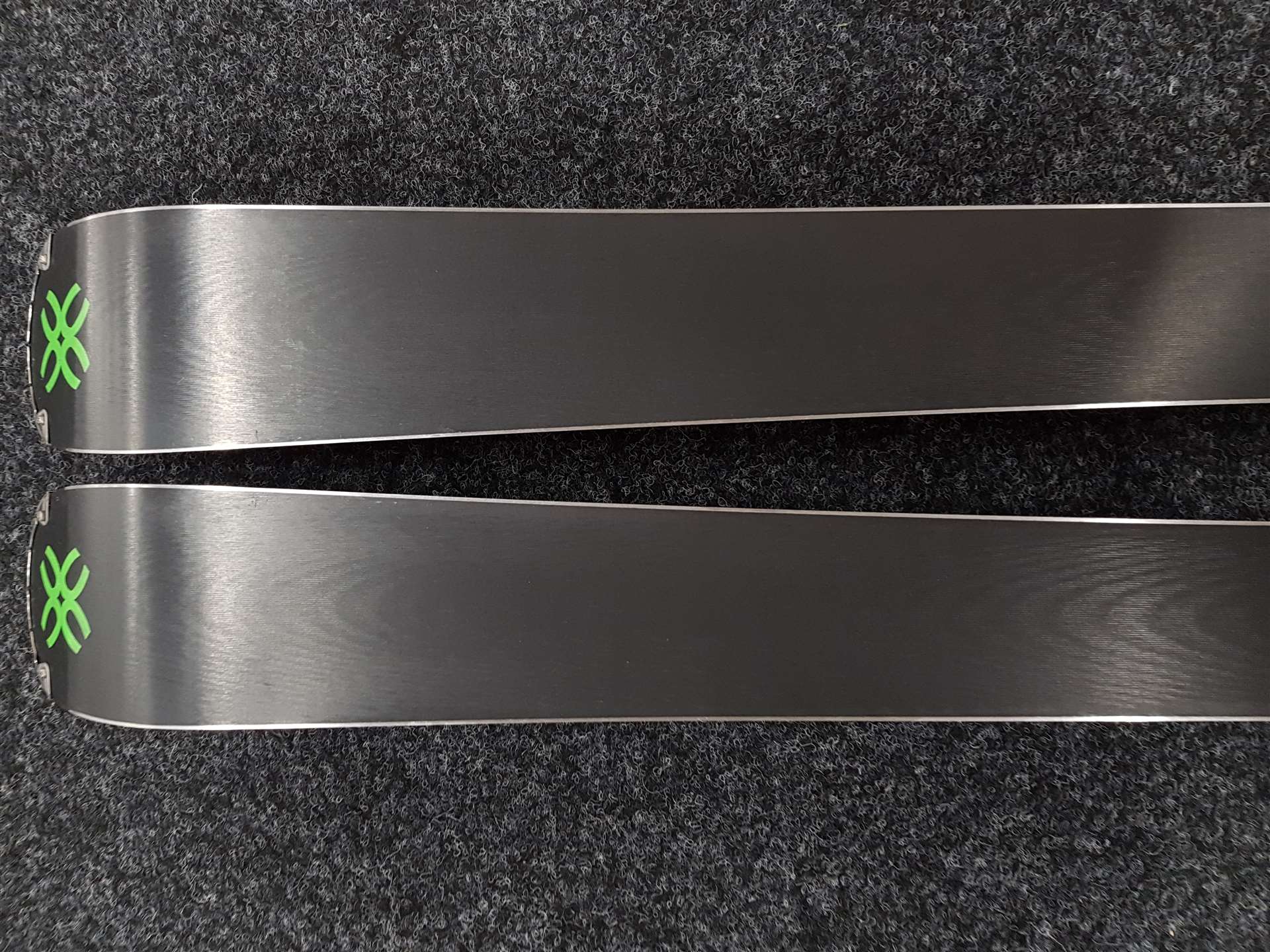 Použité lyže AUGMENT All Mountain 77 Titanal + viazanie Look NX 12.0