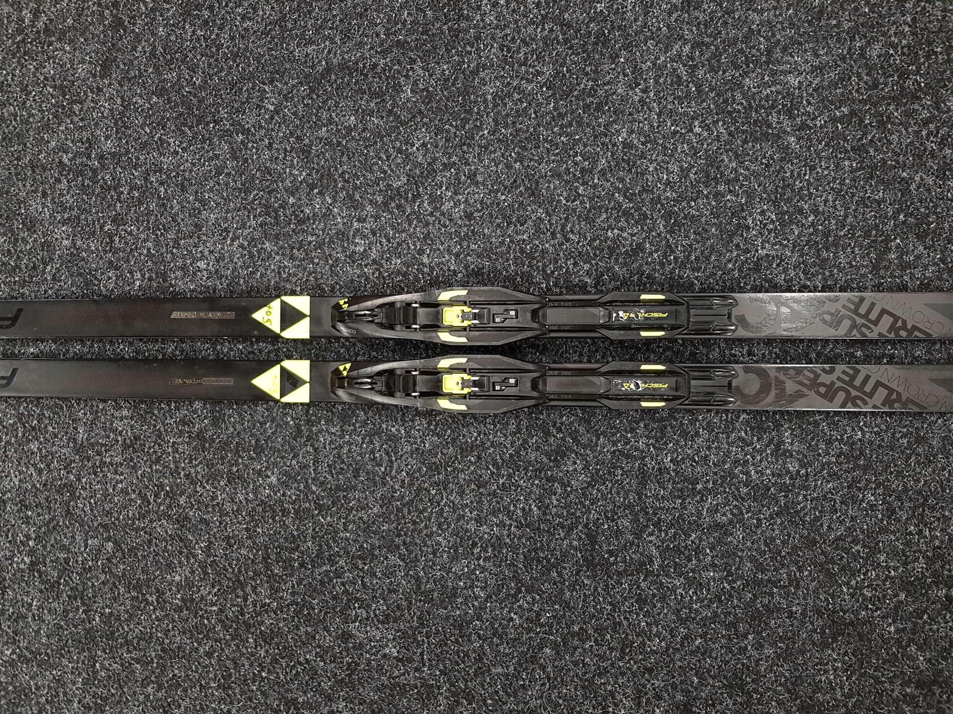 Použité bežecké lyže FISCHER XC Superlite Crown + viazanie NNN Fischer Control