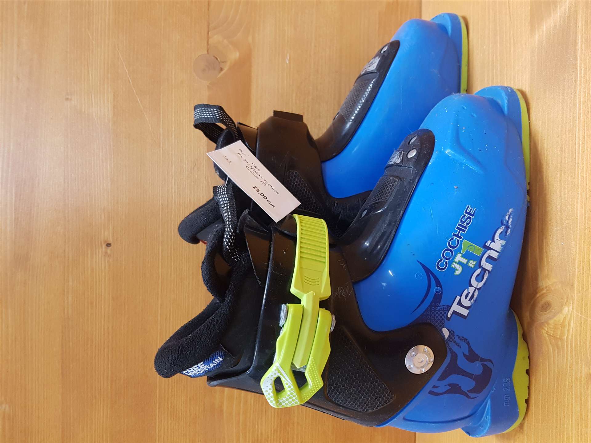 Použité lyžiarky TECNICA Cochise JT1
