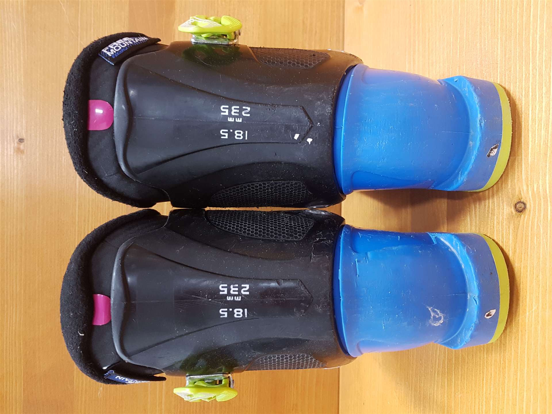 Použité lyžiarky TECNICA Cochise JT1