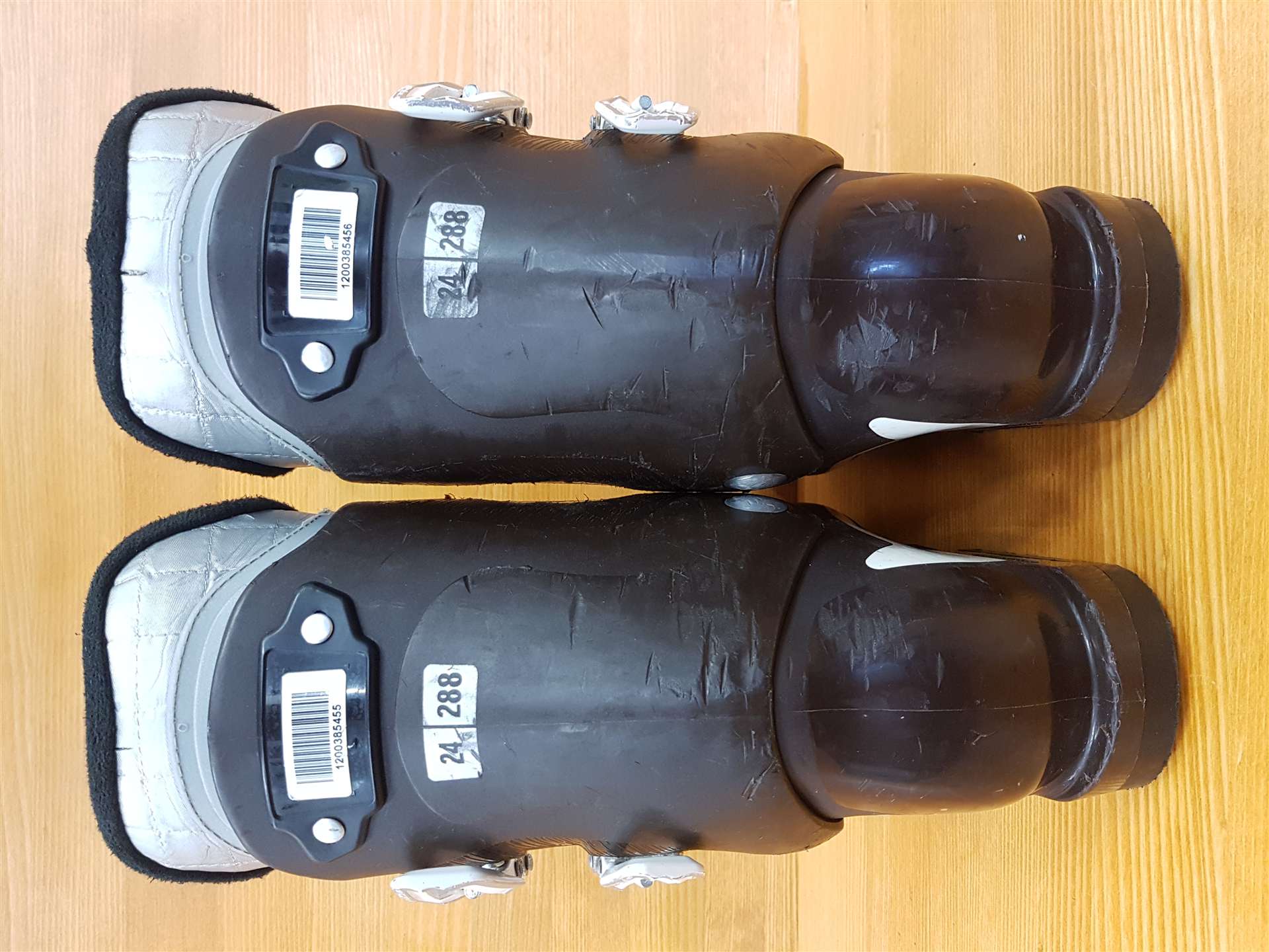 Použité lyžiarky SALOMON Divine 550