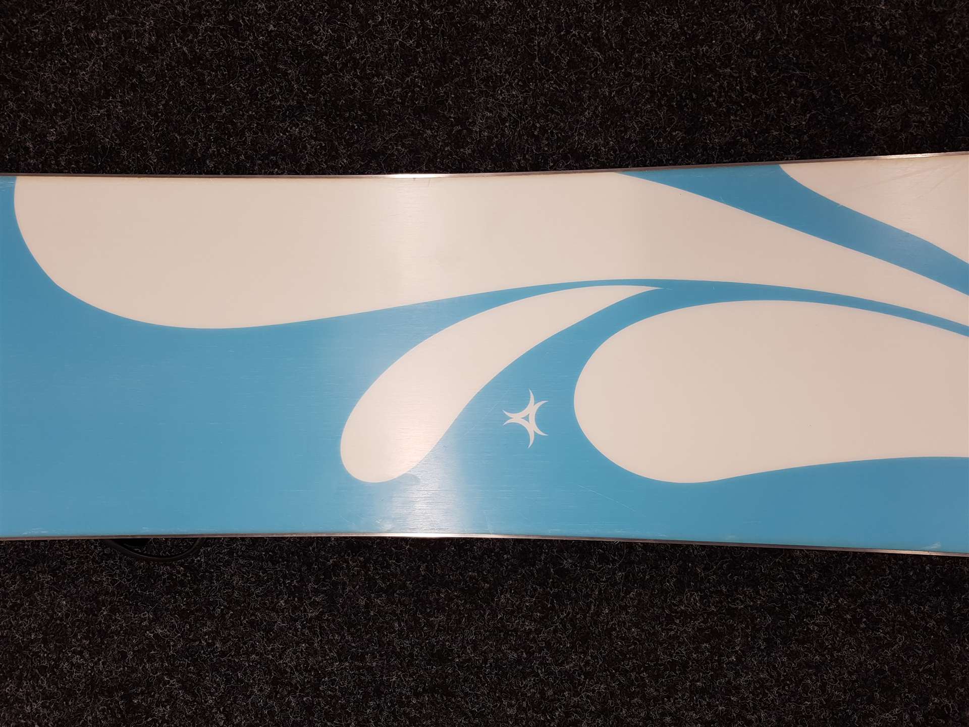 Použitý snowboard RADICAL Picasso + viazanie Salomon veľkosť XS/S