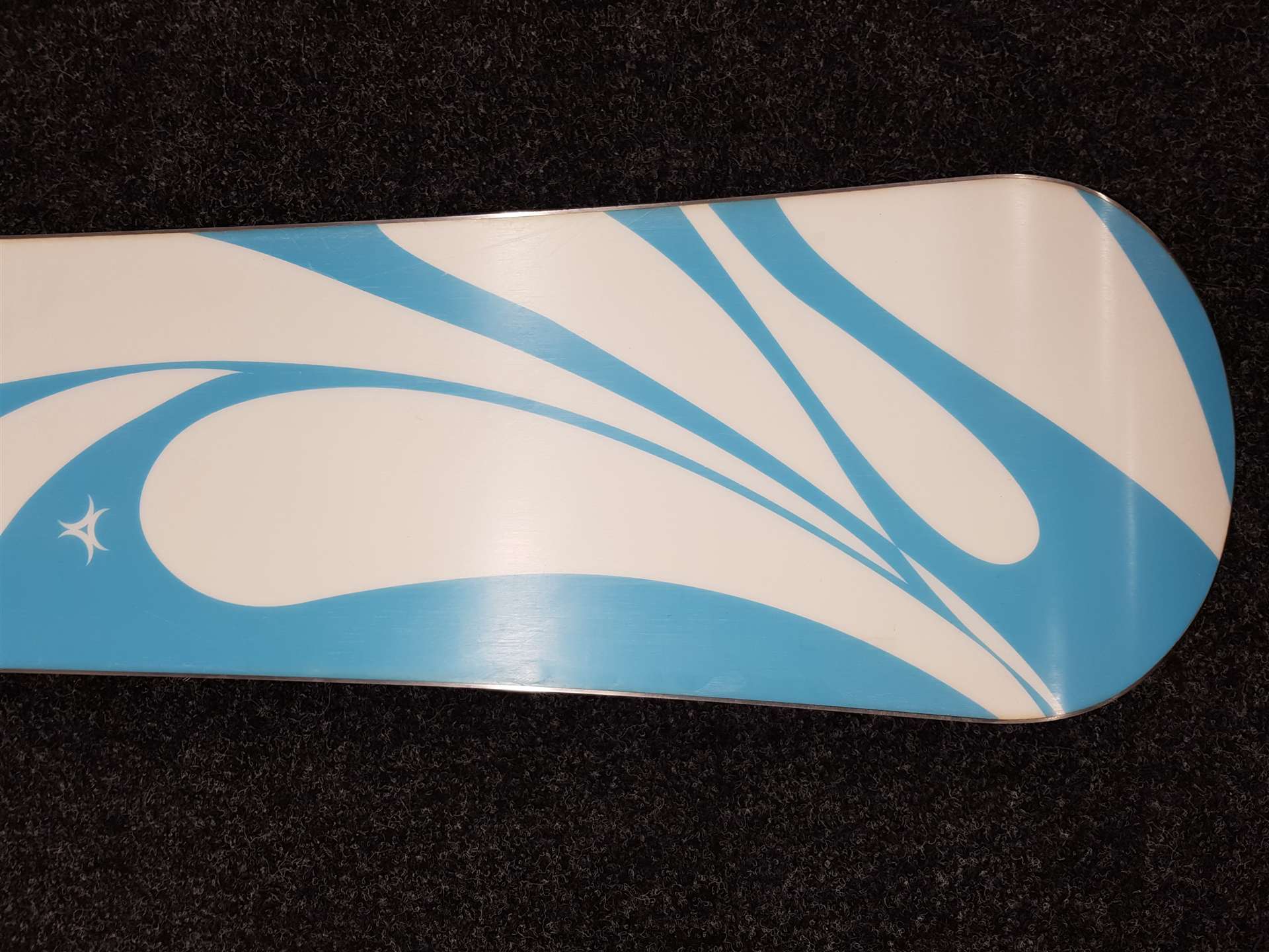 Použitý snowboard RADICAL Picasso + viazanie Salomon veľkosť XS/S