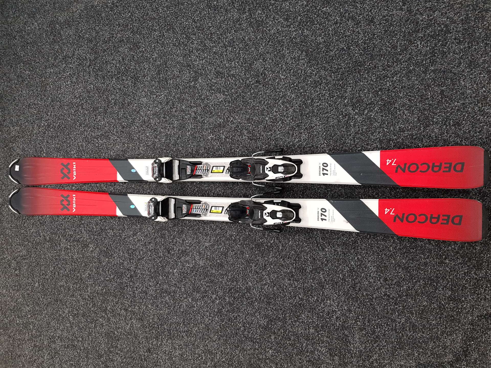 Použité lyže VOLKL DEACON 7.4