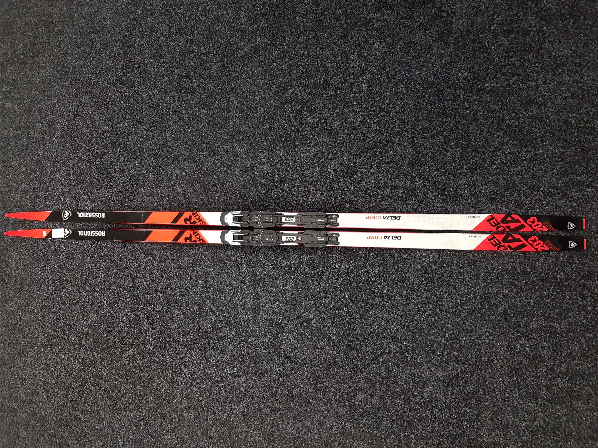 Použité bežecké lyže Rossignol Delta Comp R-Skin + NNN viazanie Rottefella