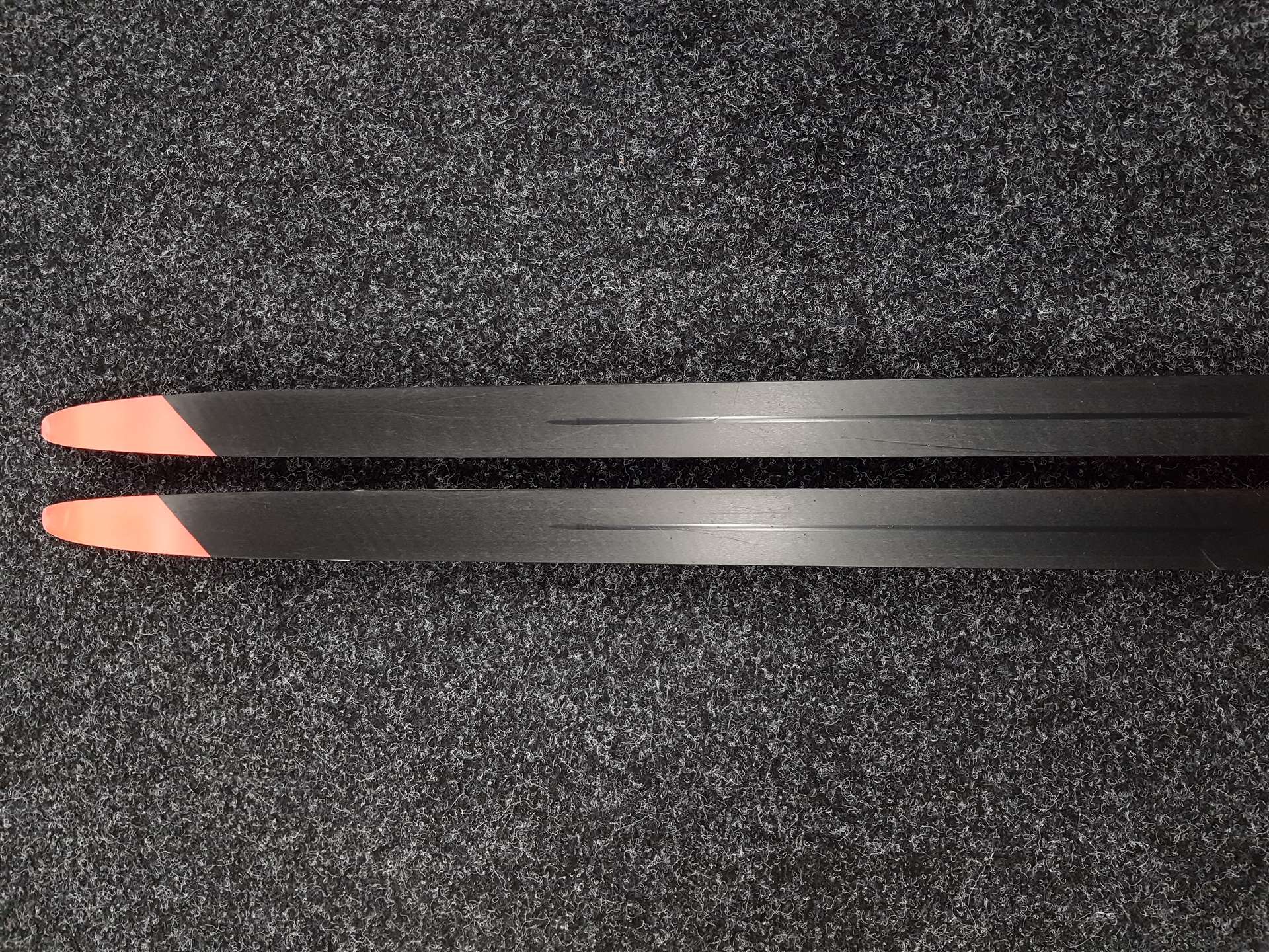 Použité bežecké lyže Rossignol Delta Comp R-Skin + NNN viazanie Rottefella