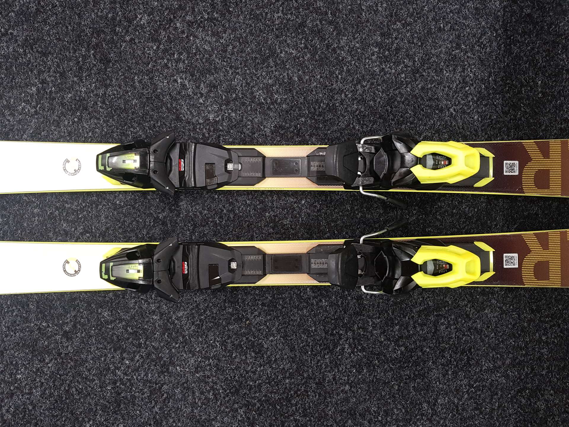 Použité lyže HEAD E.SLR + viazanie Head 11