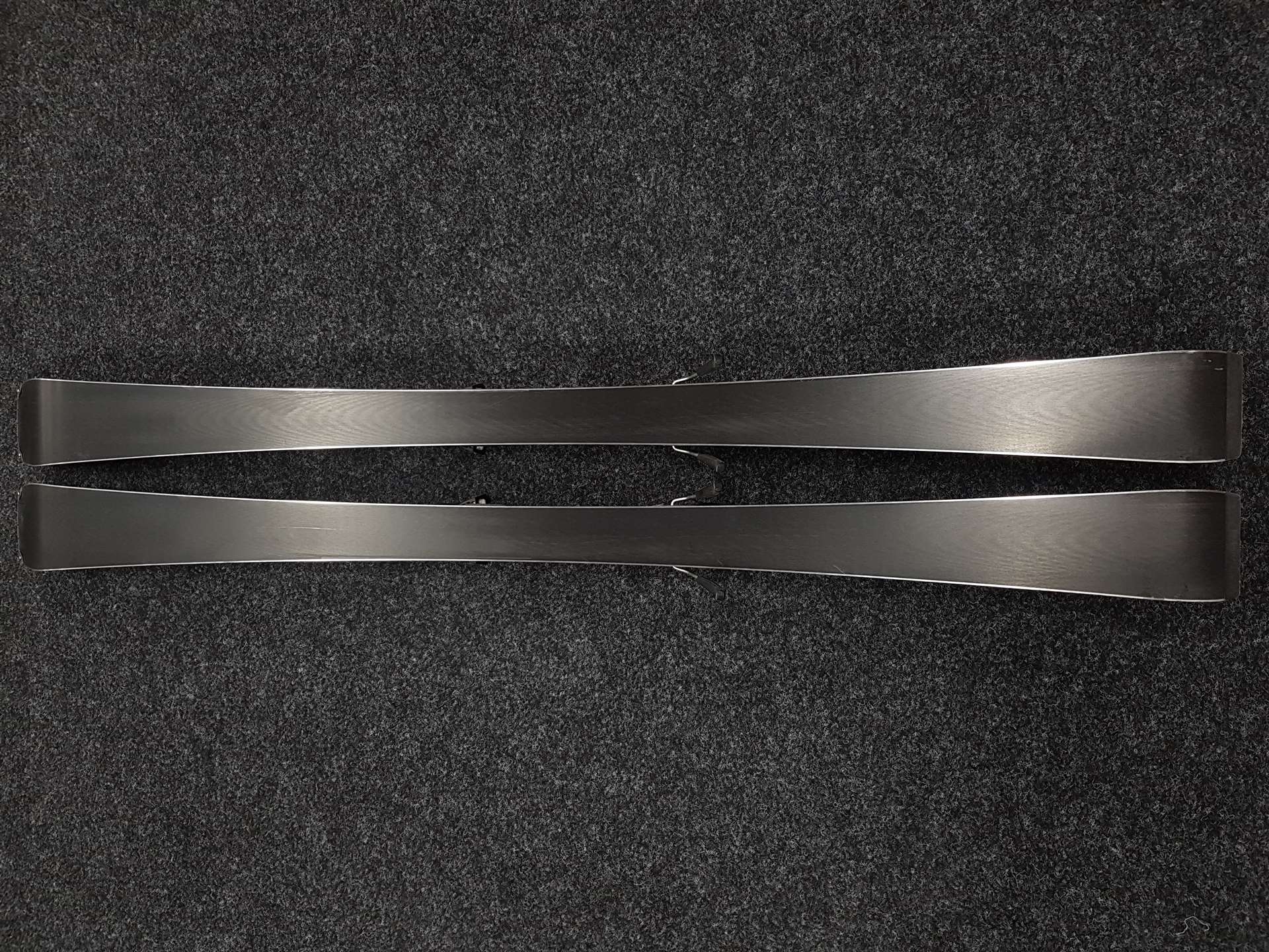 Použité lyže HEAD E.SLR + viazanie Head 11