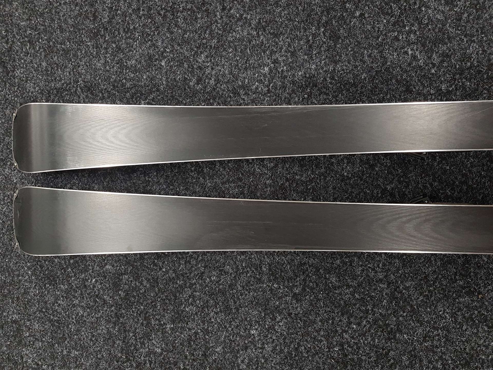 Použité lyže HEAD E.SLR + viazanie Head 11