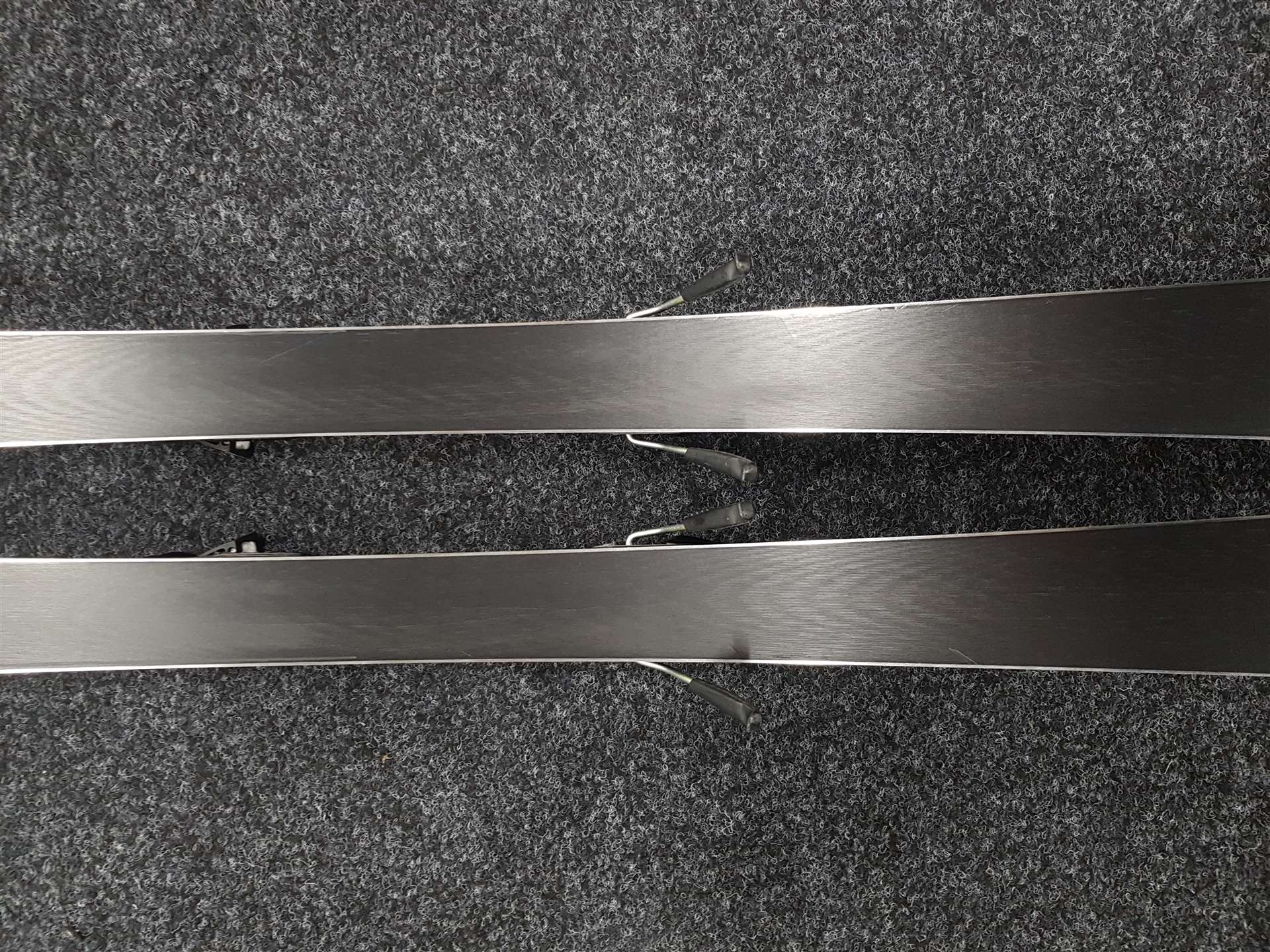 Použité lyže HEAD E.SLR + viazanie Head 11