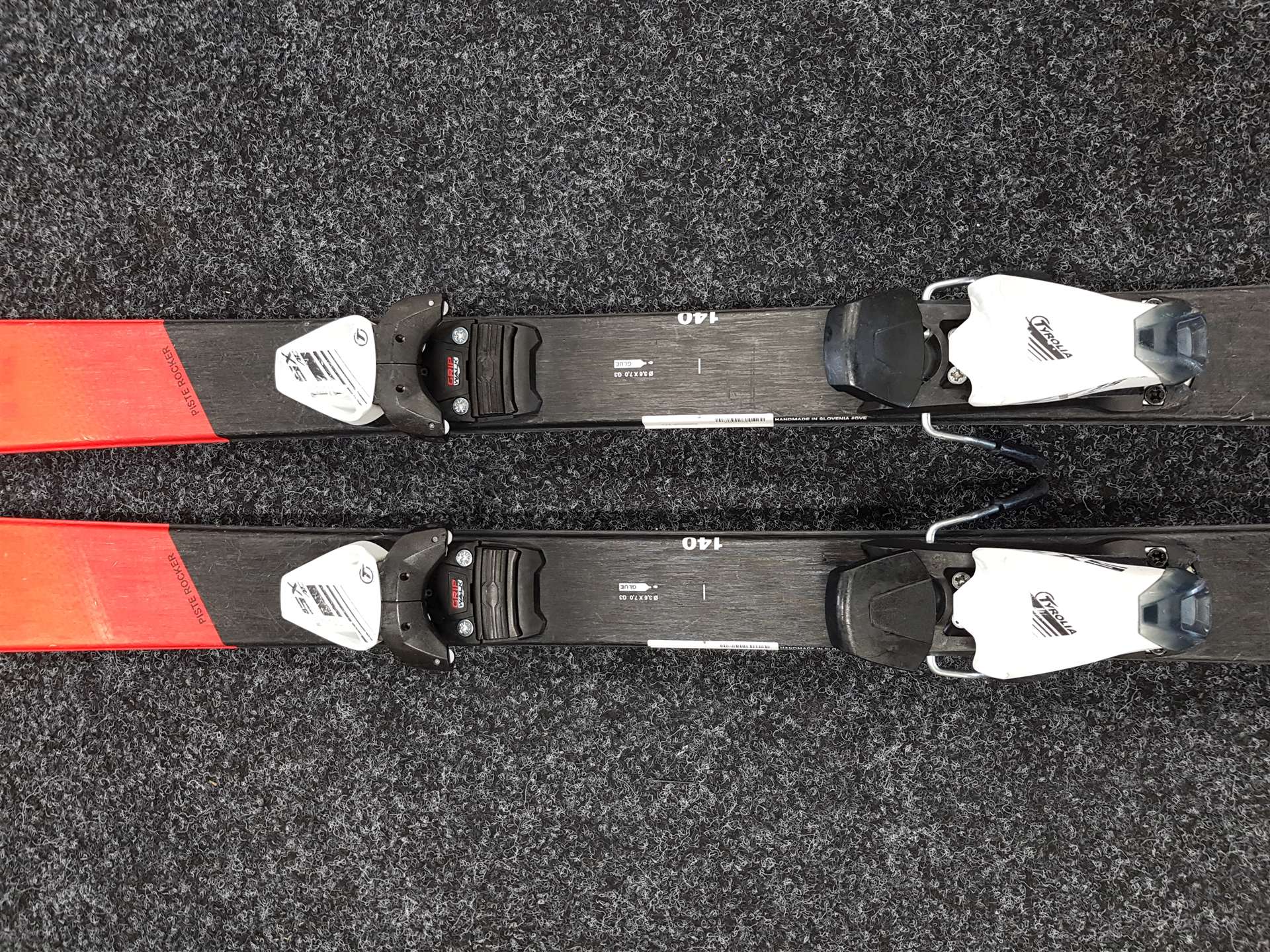 Použité lyže McKINLEY Team 7 + viazanie Tyrolia SX 7.5 AC