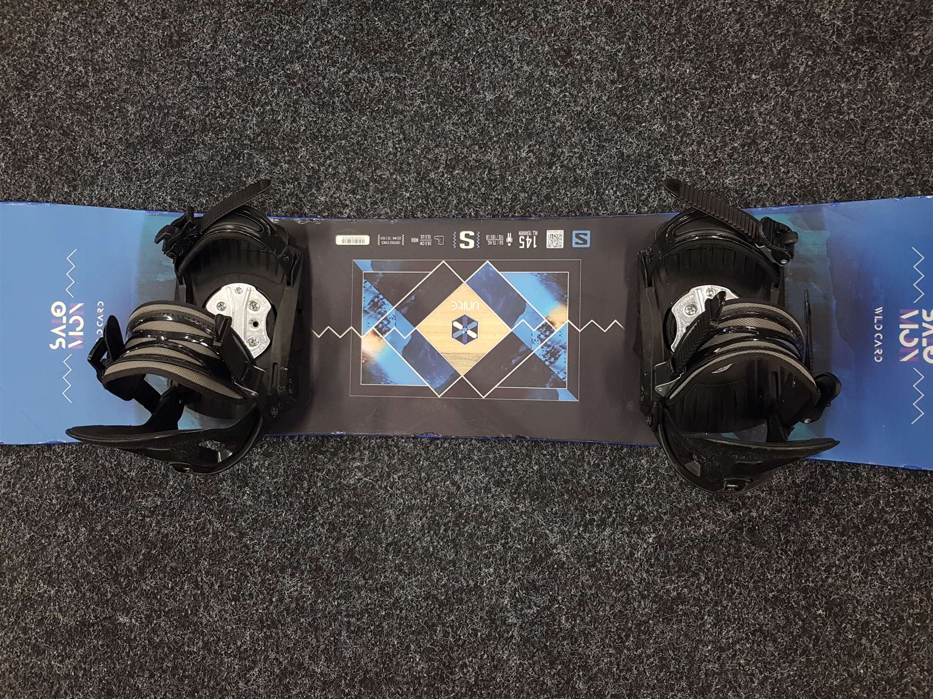 Použitý snowboard SALOMON WLD CARD + viazanie Intercharger veľkosť M
