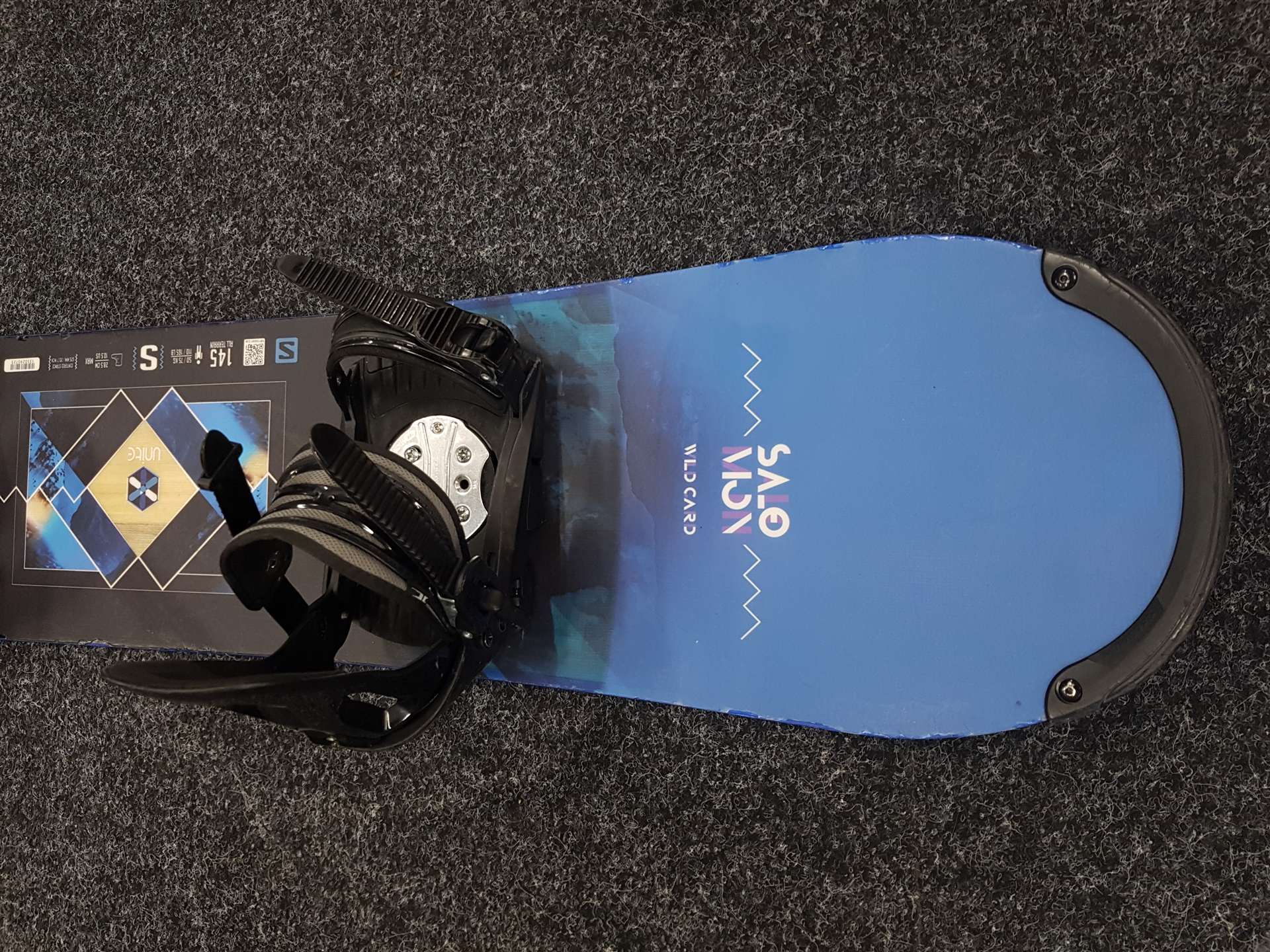 Použitý snowboard SALOMON WLD CARD + viazanie Intercharger veľkosť M