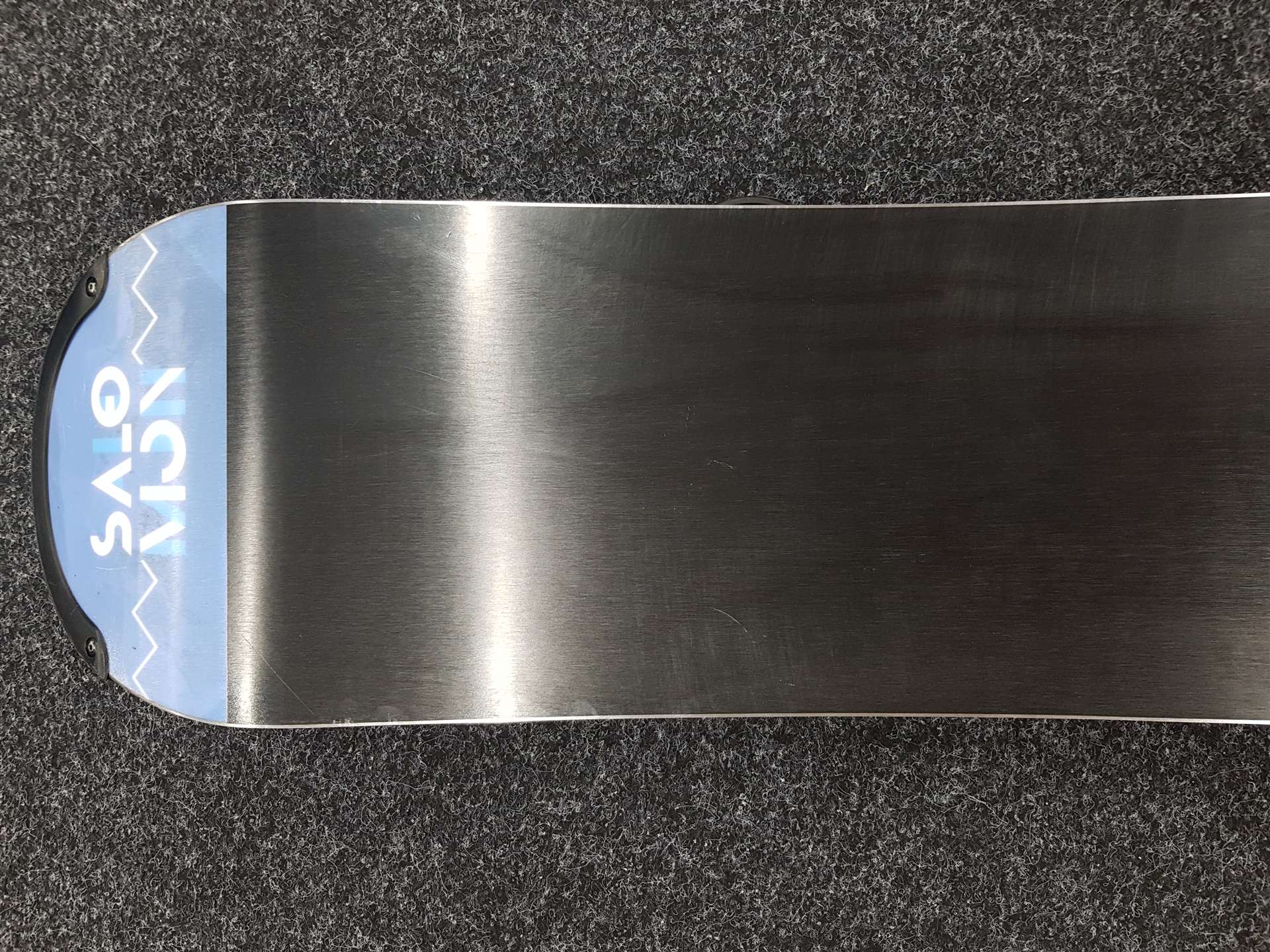 Použitý snowboard SALOMON WLD CARD + viazanie Intercharger veľkosť M