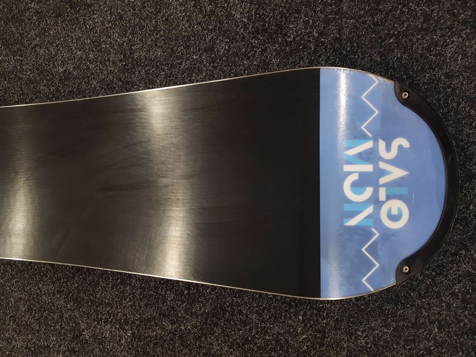 Použitý snowboard SALOMON WLD CARD + viazanie Intercharger veľkosť M