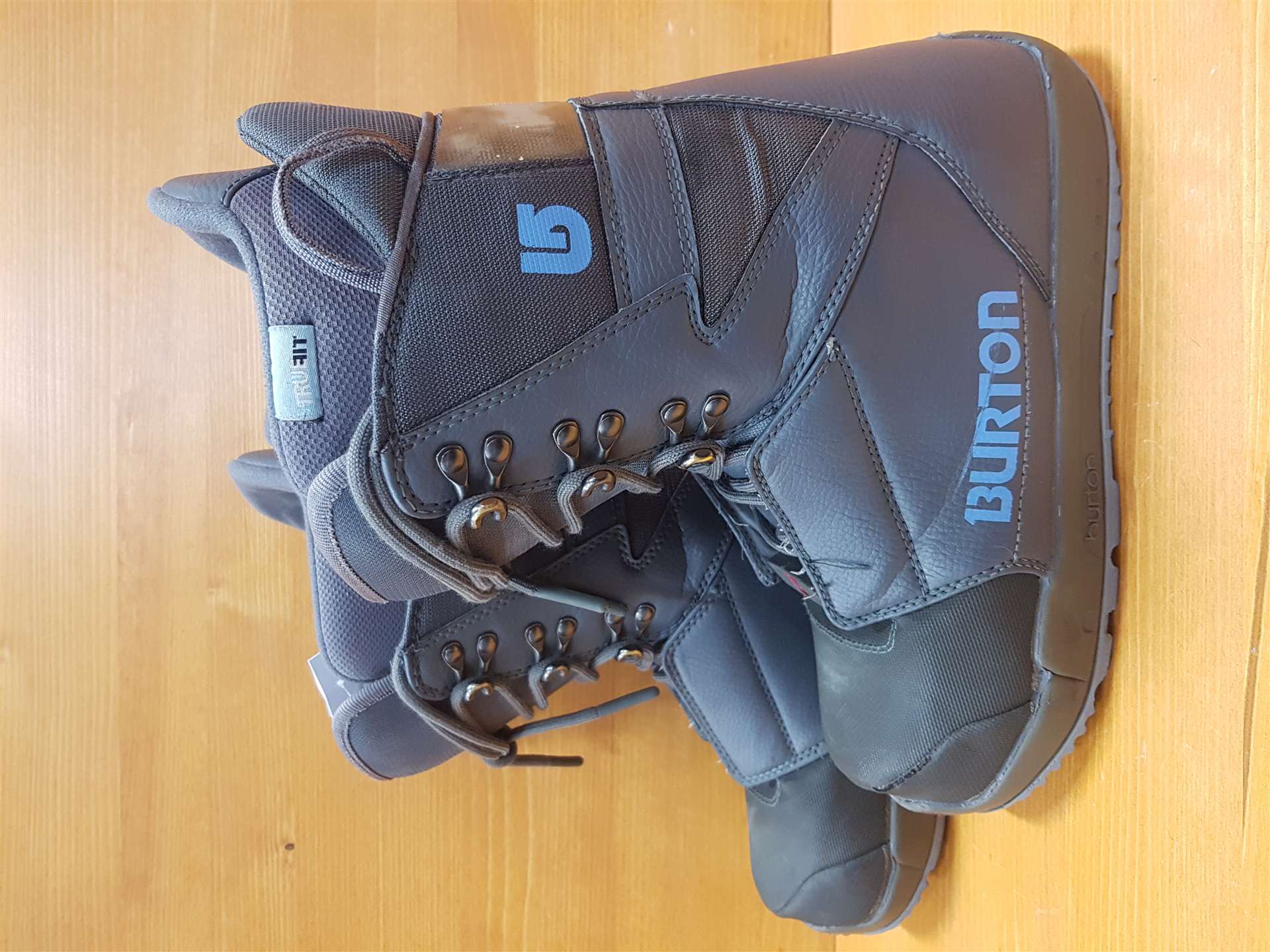 Použité snowboardové topánky BURTON Progression