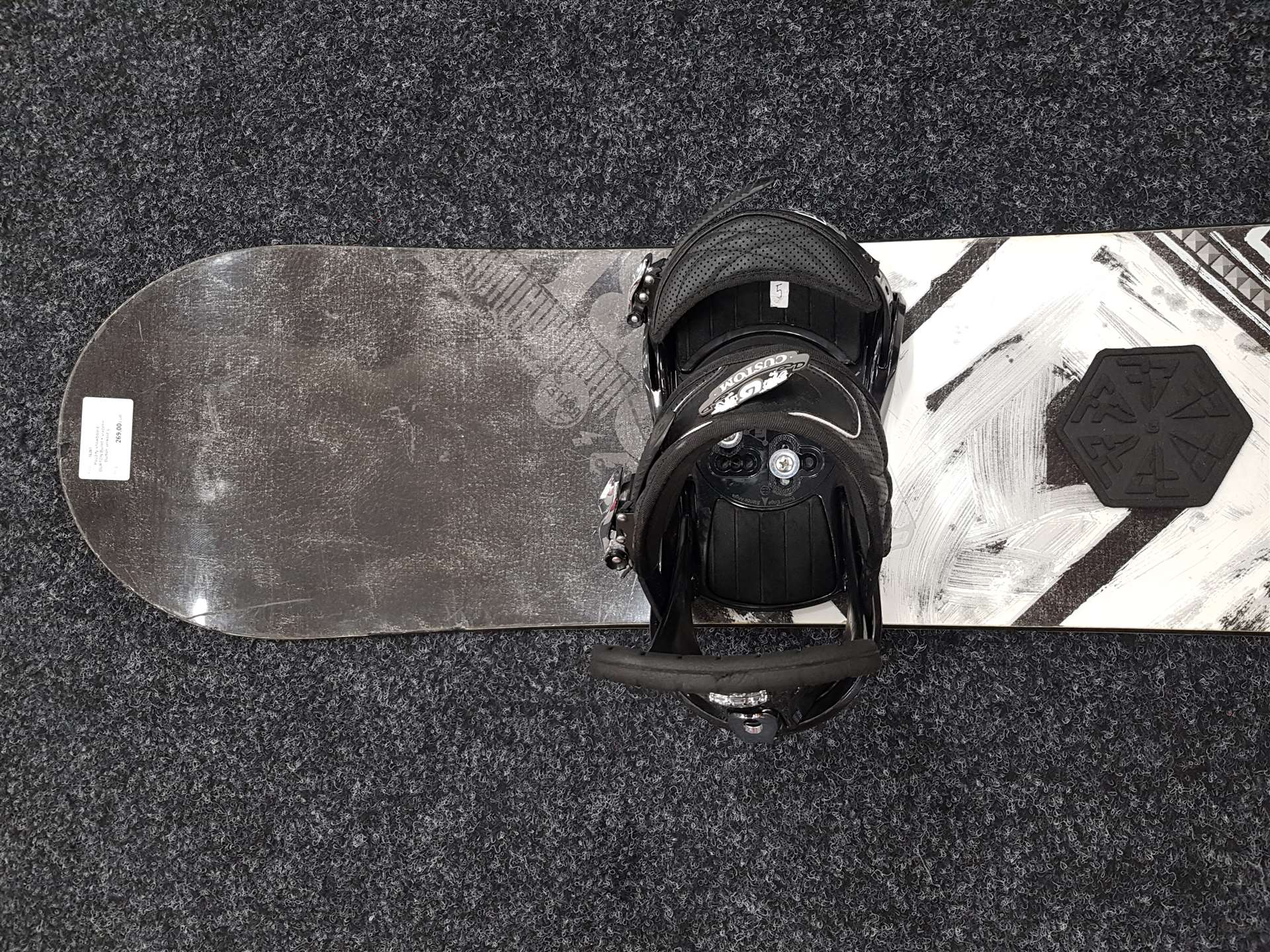 Použitý snowboard BURTON Bullet + viazanie Burton veľkosť L