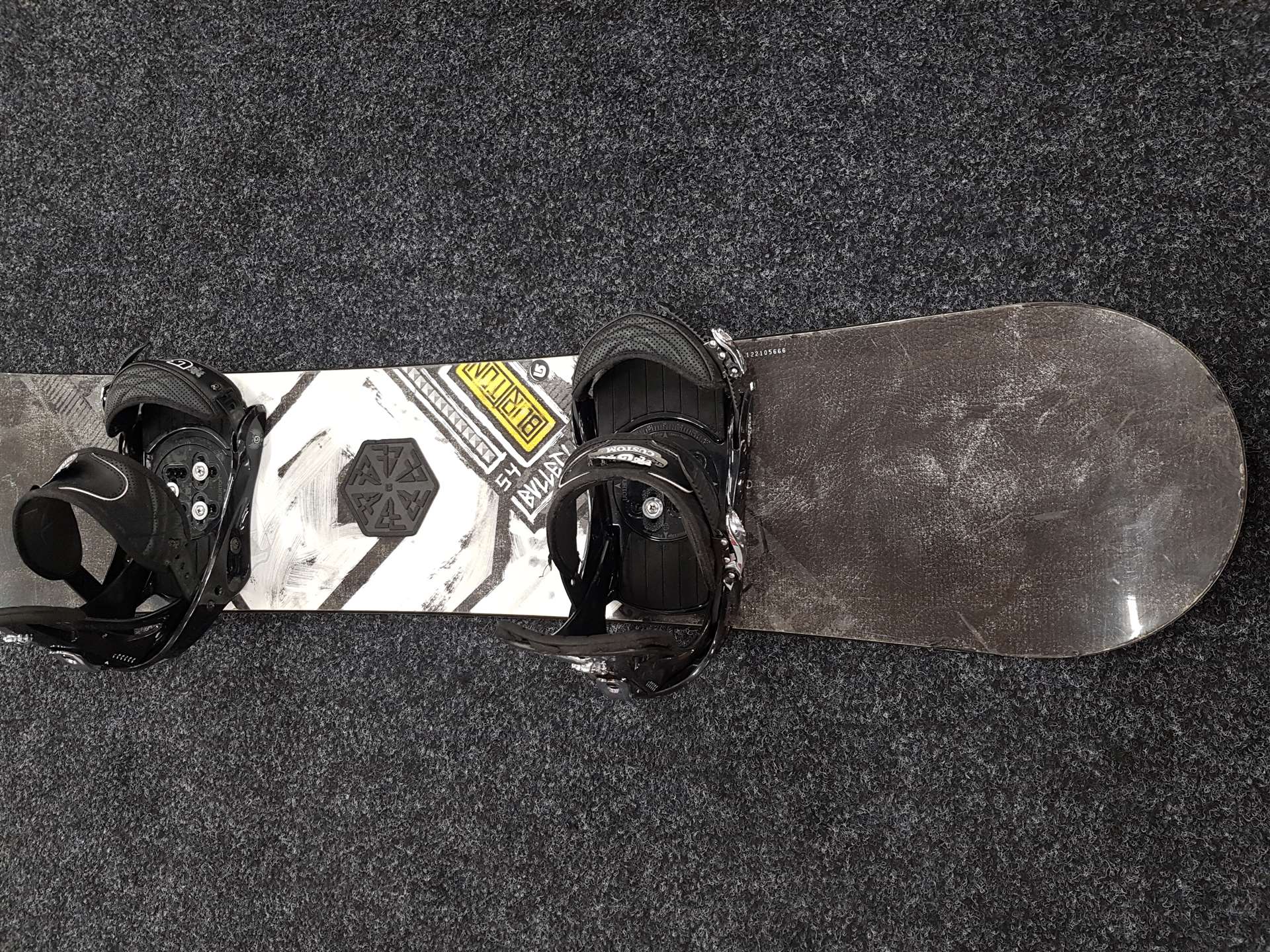 Použitý snowboard BURTON Bullet + viazanie Burton veľkosť L