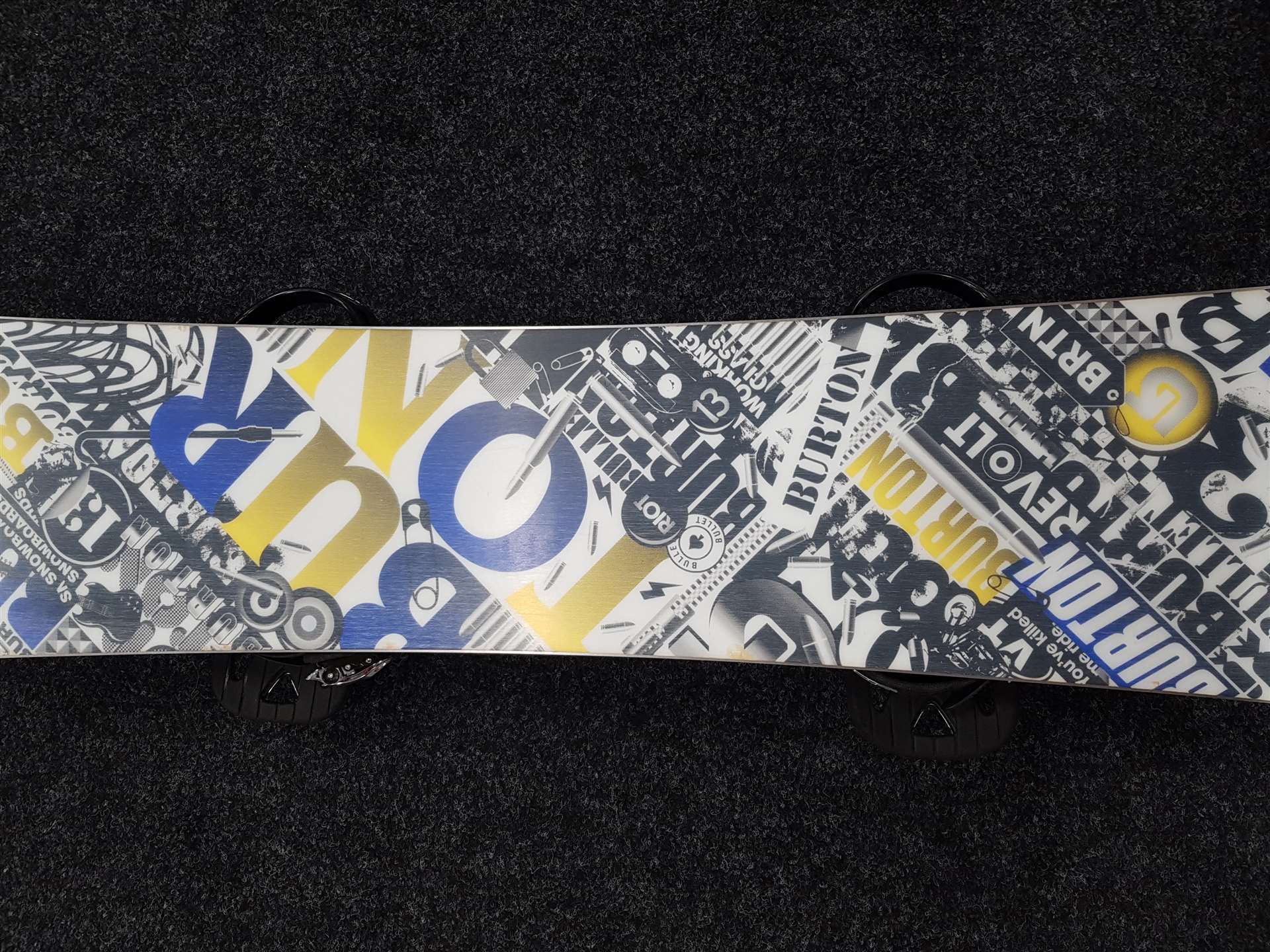 Použitý snowboard BURTON Bullet + viazanie Burton veľkosť L