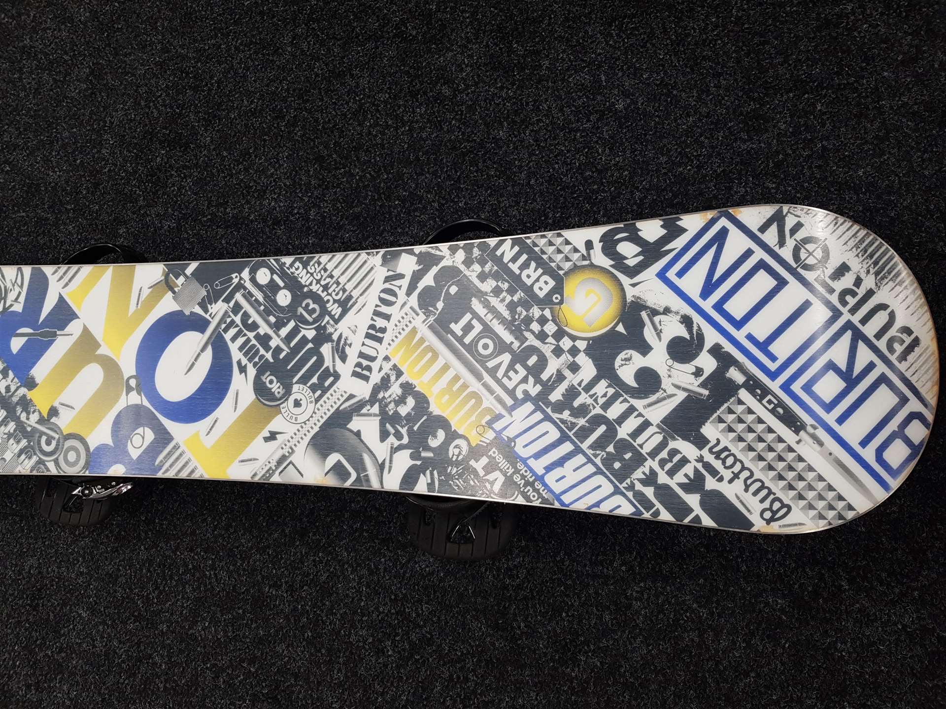 Použitý snowboard BURTON Bullet + viazanie Burton veľkosť L