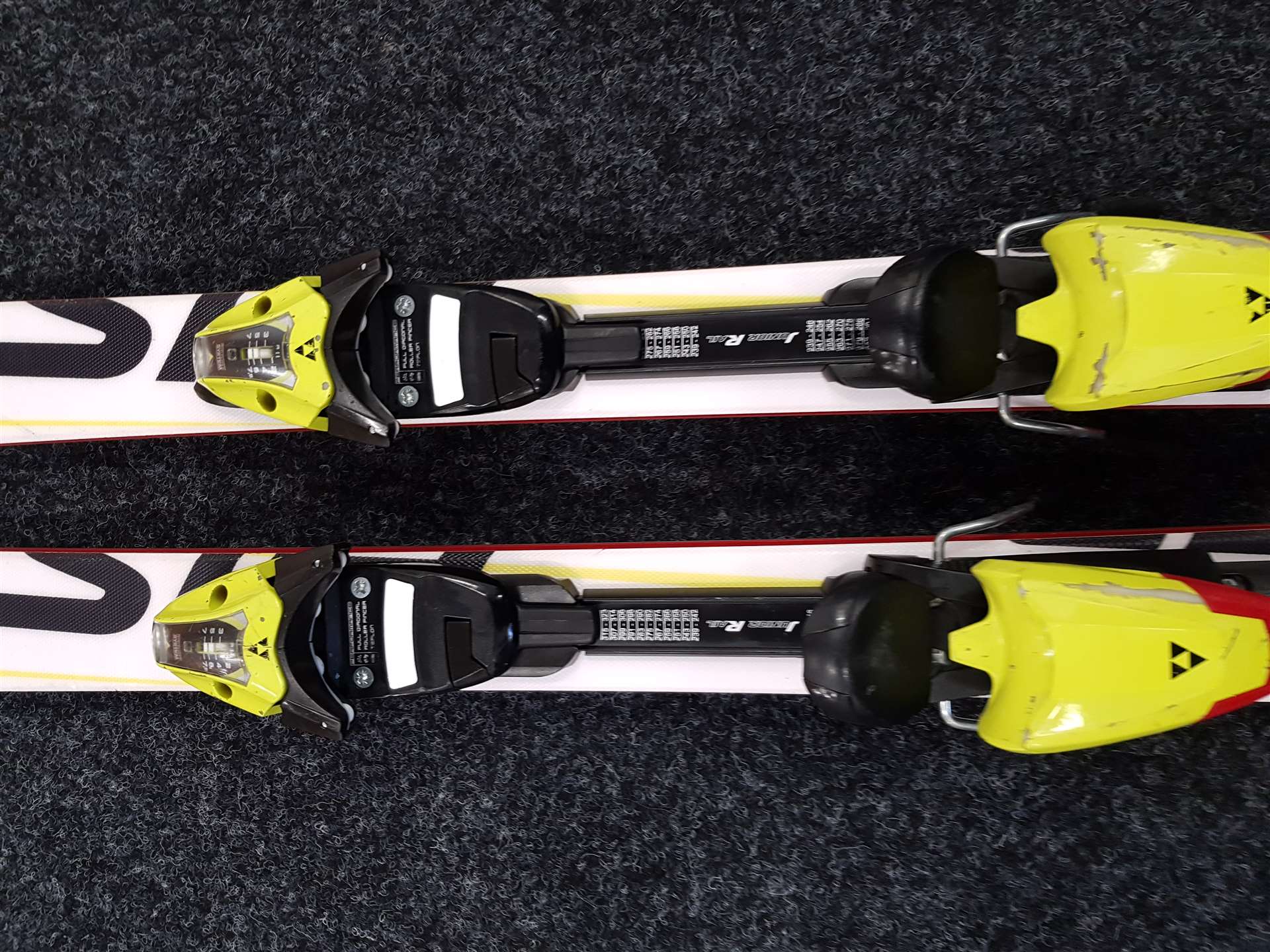 Použité lyže FISCHER RC4 Super Race + viazanie Fischer FJ 7.0