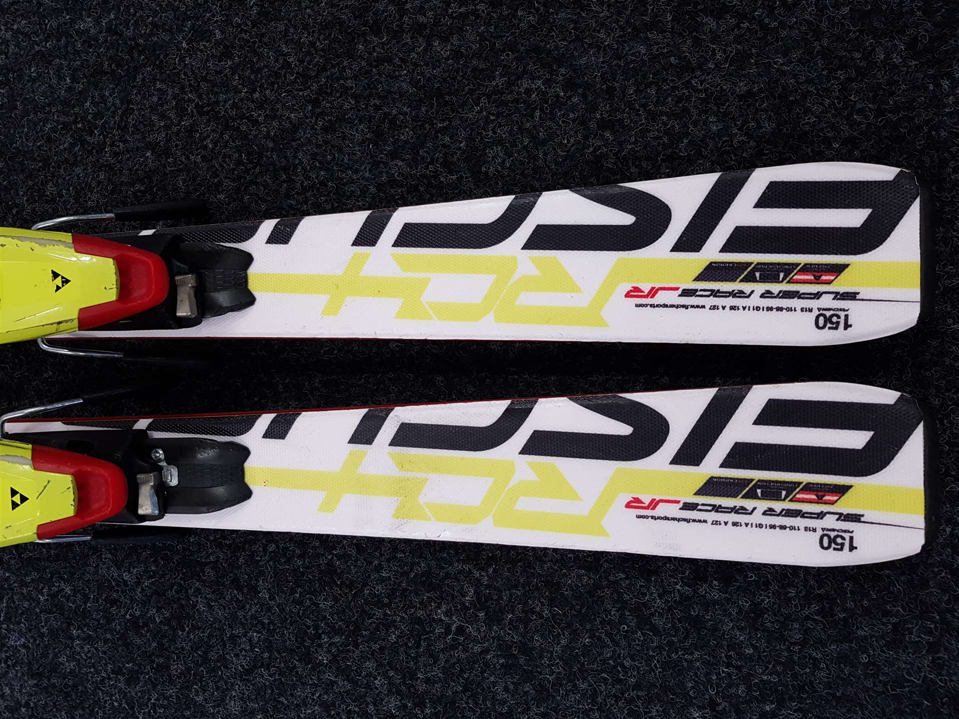 Použité lyže FISCHER RC4 Super Race + viazanie Fischer FJ 7.0