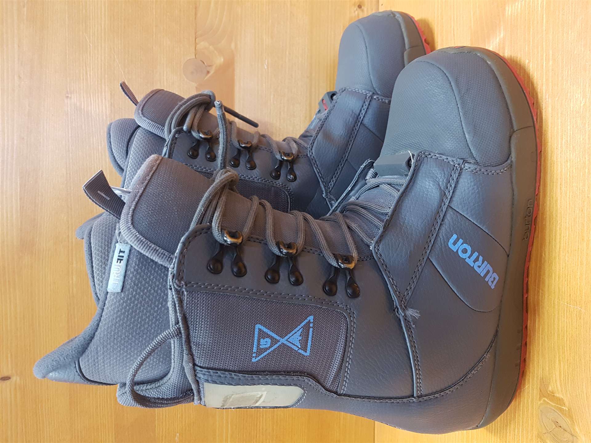 Použité snowboardové topánky BURTON Progression W