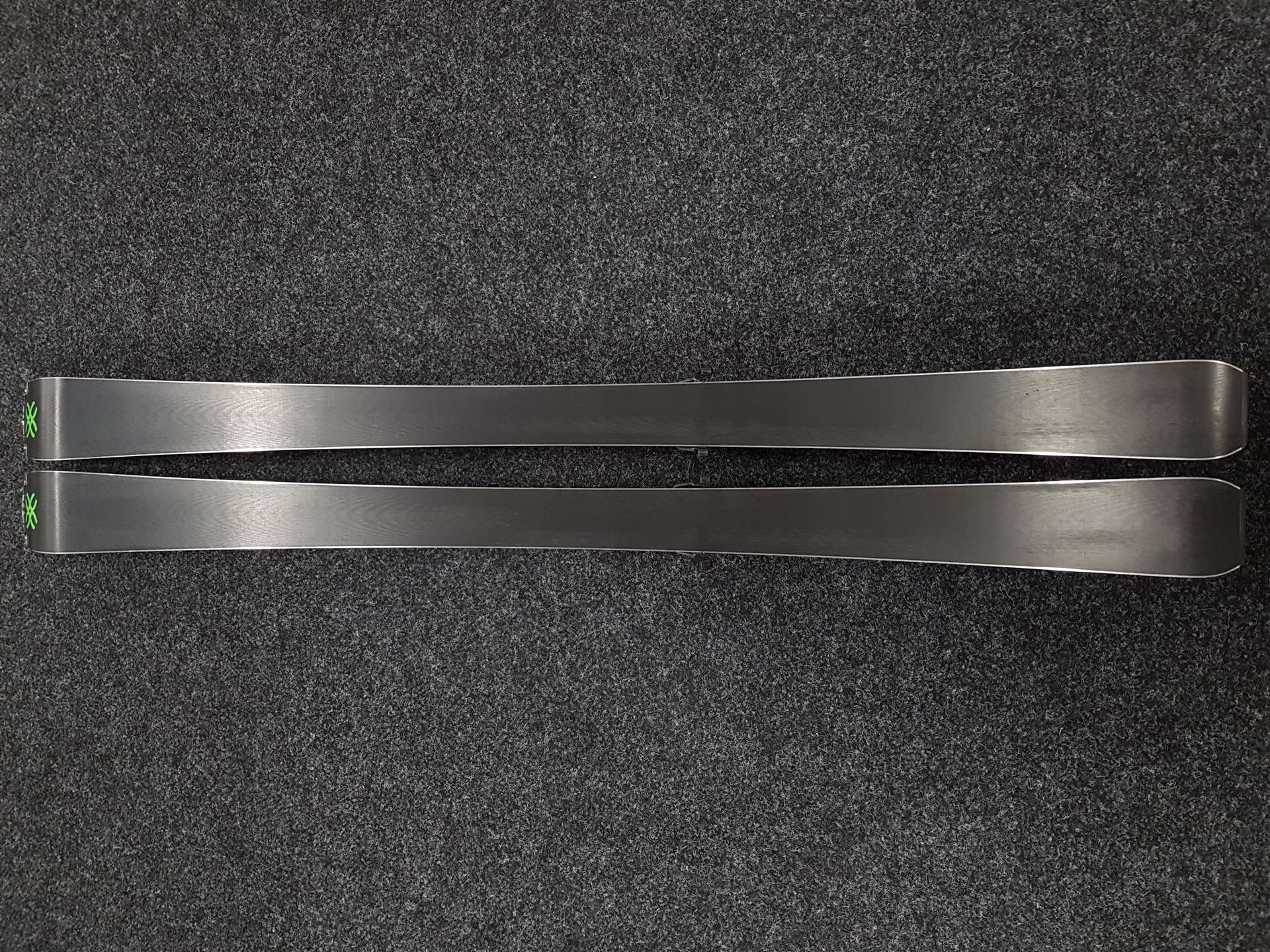 Použité lyže AUGMENT All Mountain 77 Titanal + viazanie Look NX 12.0