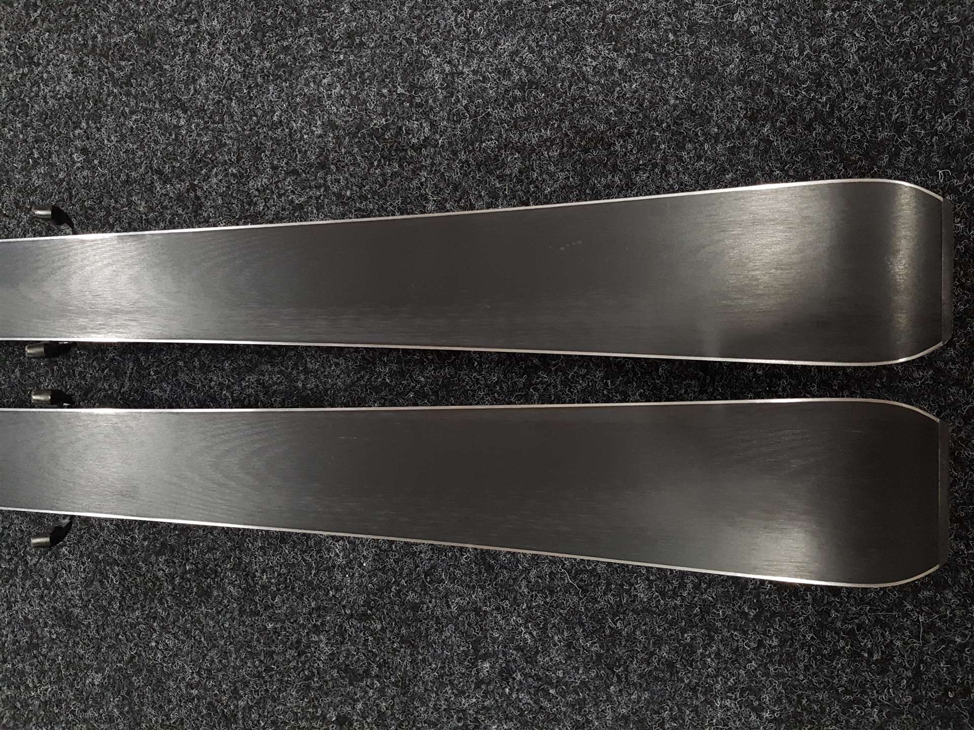 Použité lyže AUGMENT All Mountain 77 Titanal + viazanie Look NX 12.0