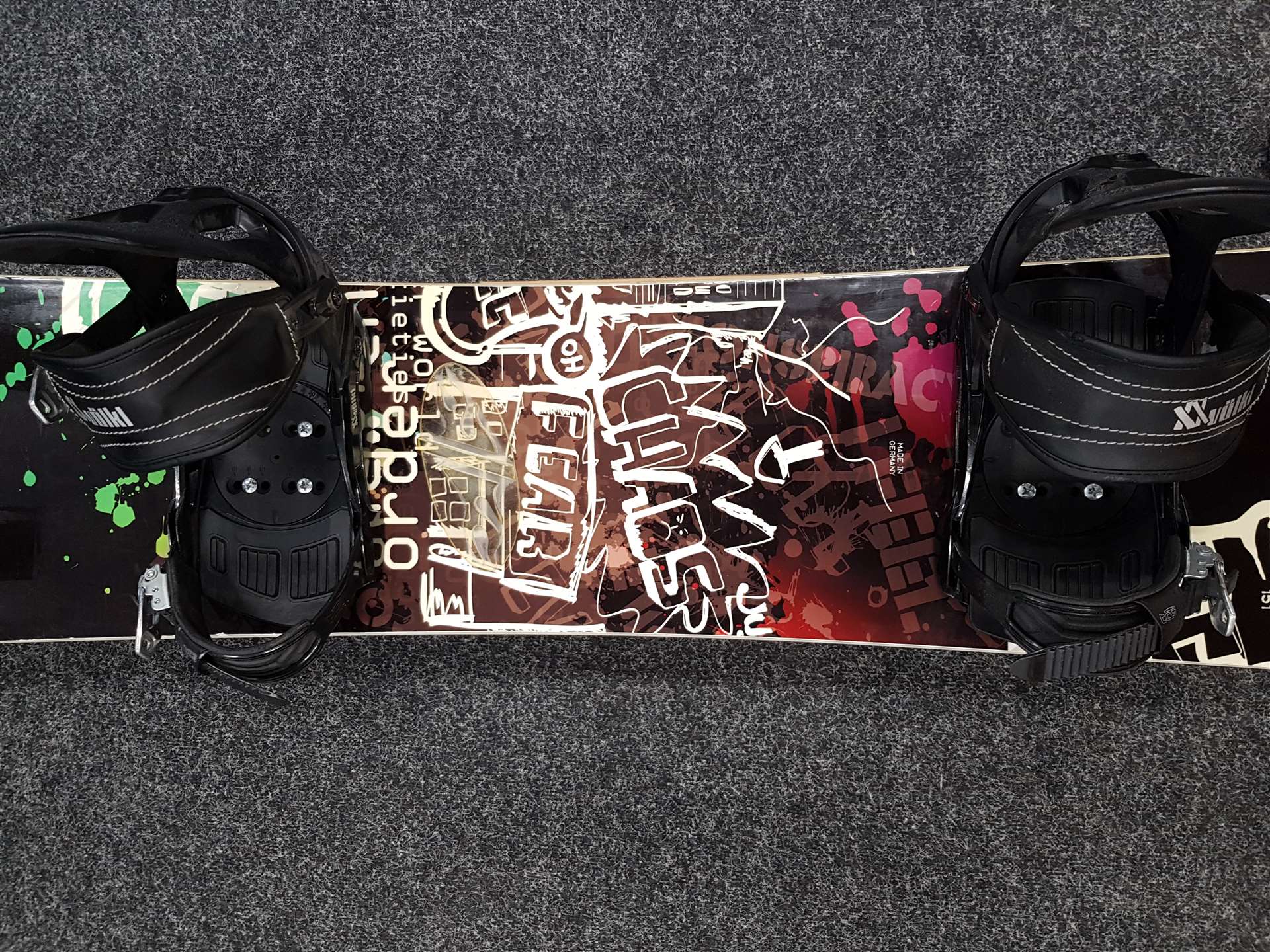 Použitý snowboard Cygnus Rebel + viazanie Volkl velkosť M