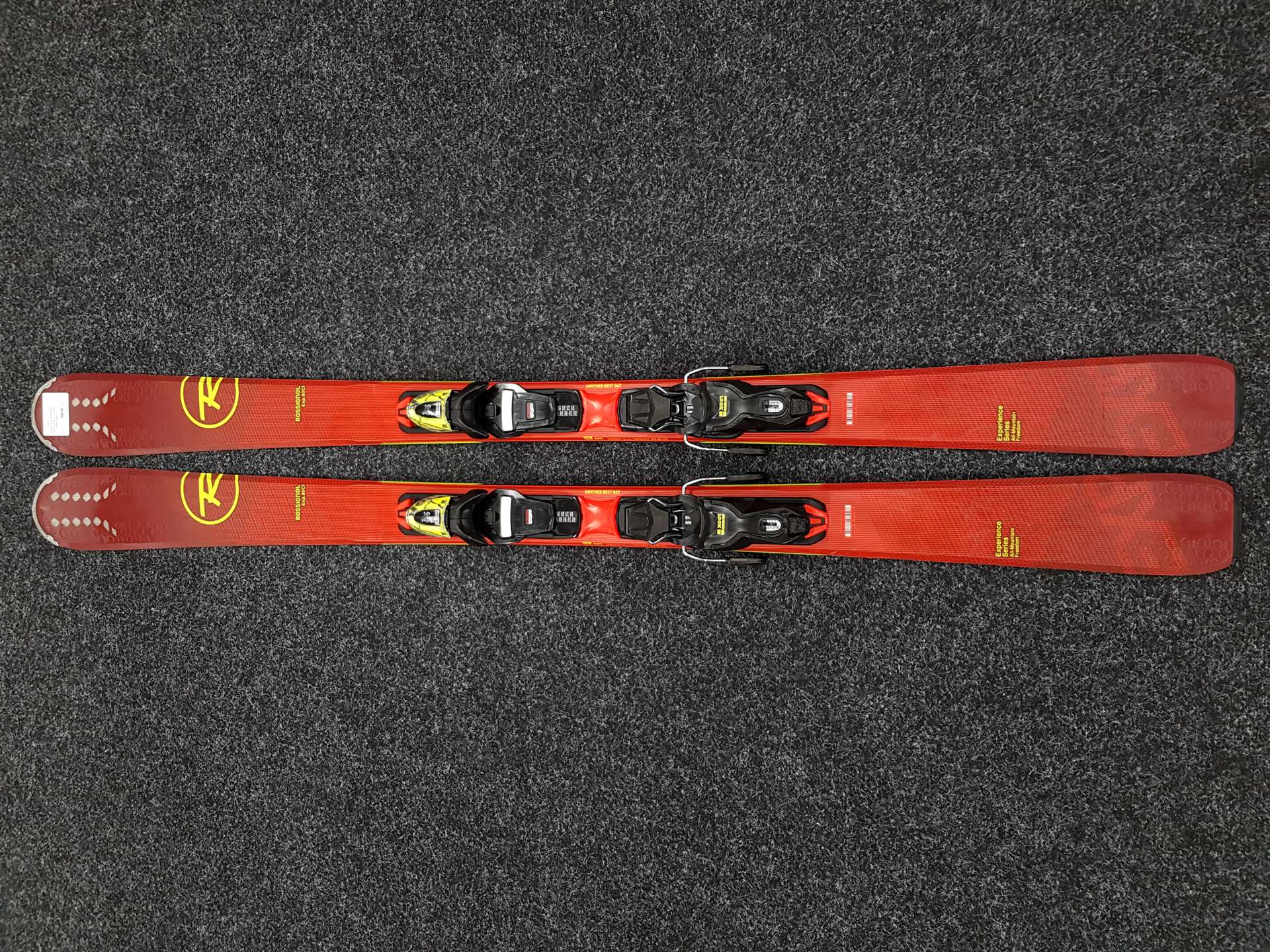 Použité lyže ROSSIGNOL Experience 80 CI + viazanie Look Xpress 11