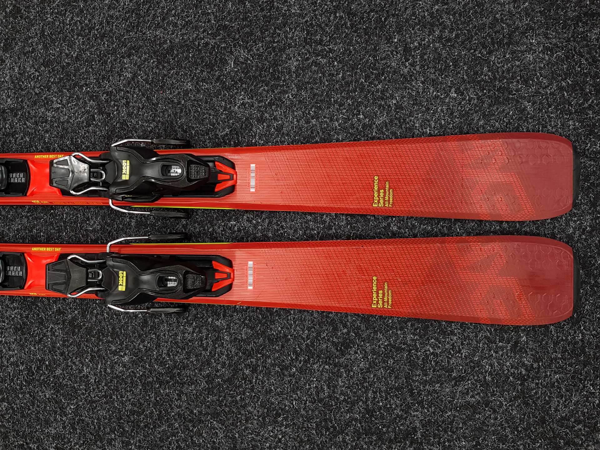 Použité lyže ROSSIGNOL Experience 80 CI + viazanie Look Xpress 11