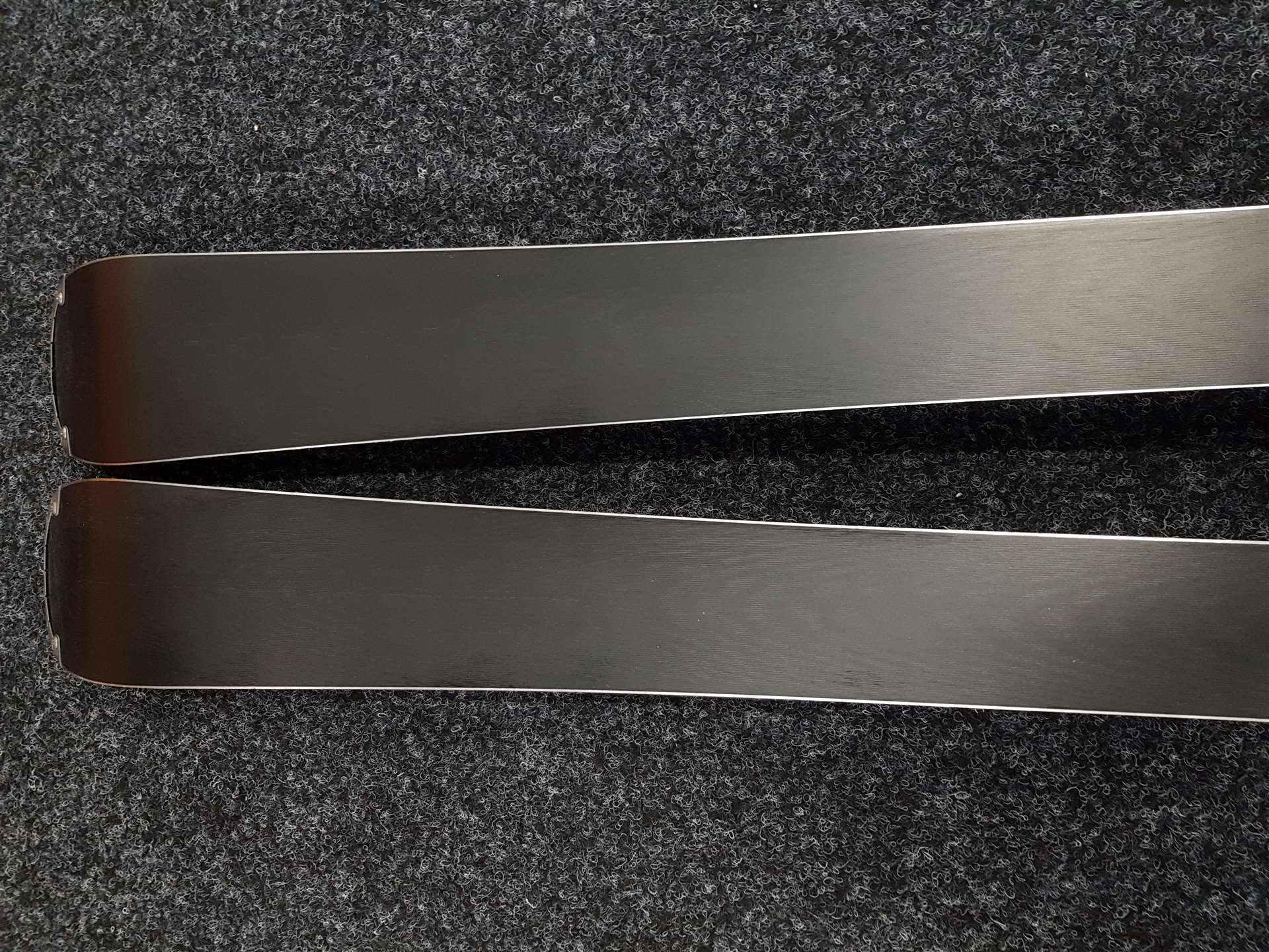 Použité lyže ATOMIC Redster SC + viazanie Atomic 10.0