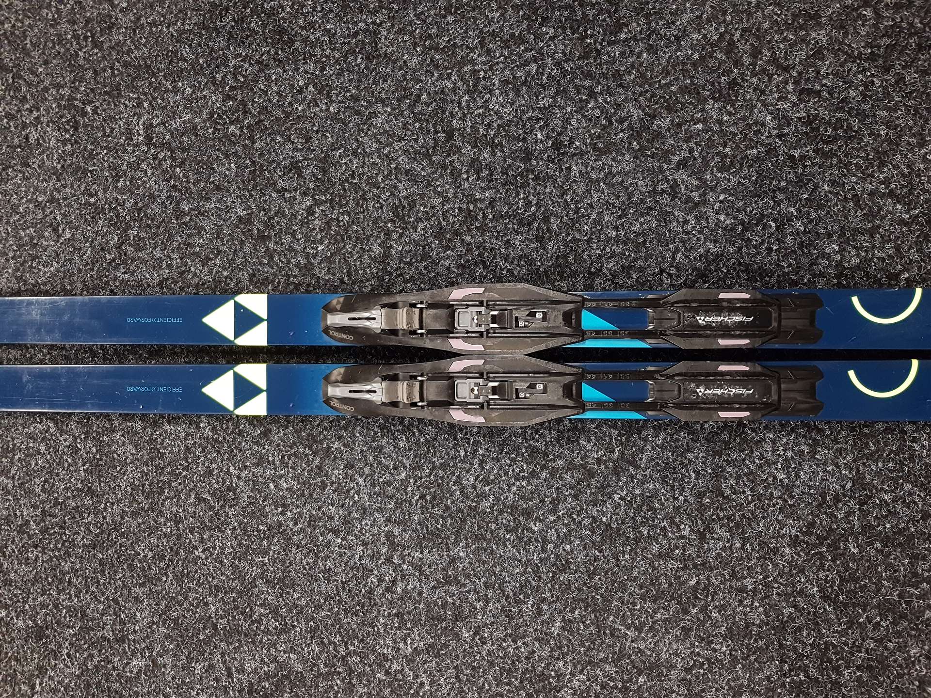 Použité bežecké lyže Fischer NC Super Crown + NNN viazanie Fischer