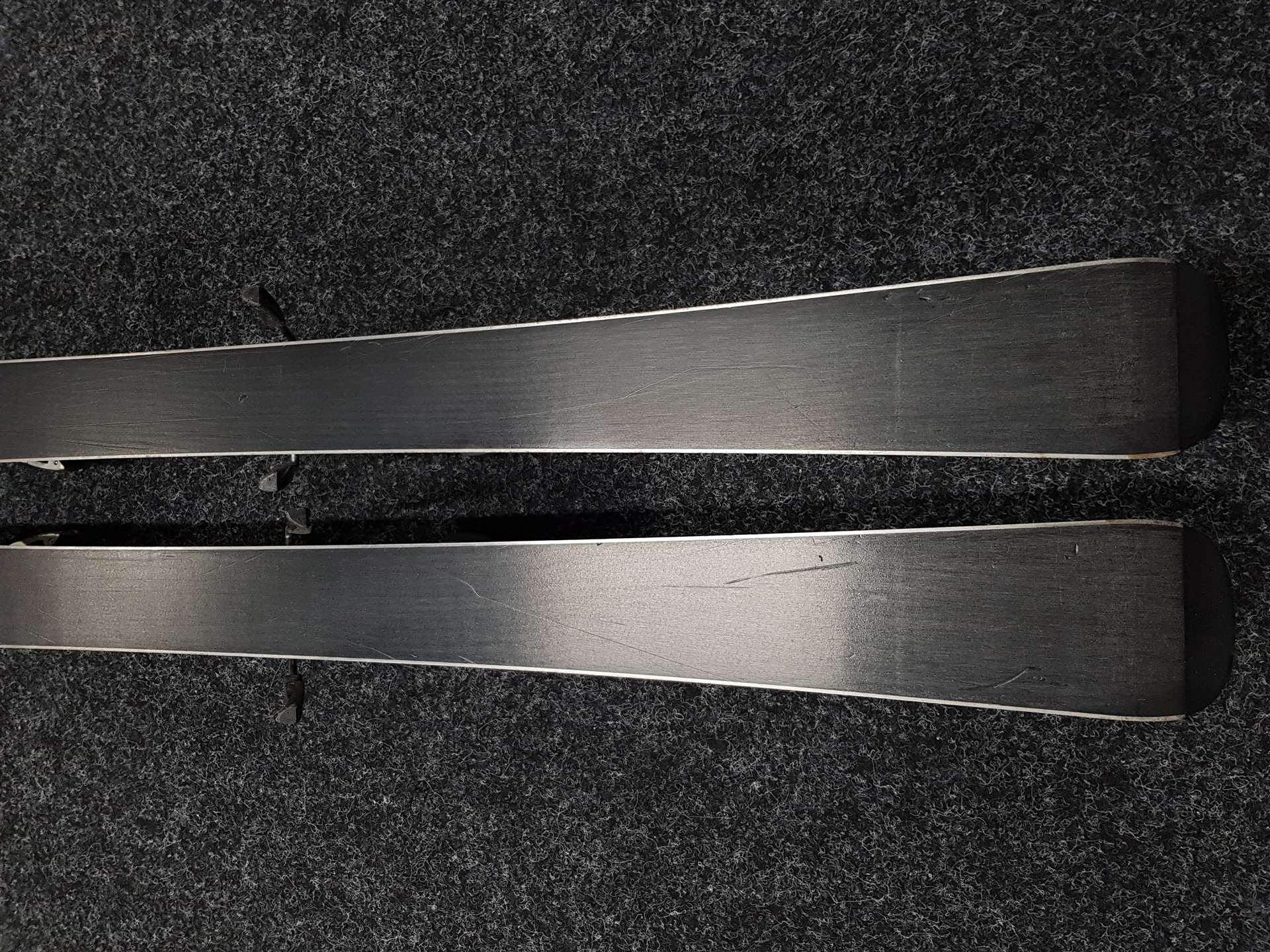 Použité lyže VOLKL Racetiger + viazanie Atomic EVOX 7,5