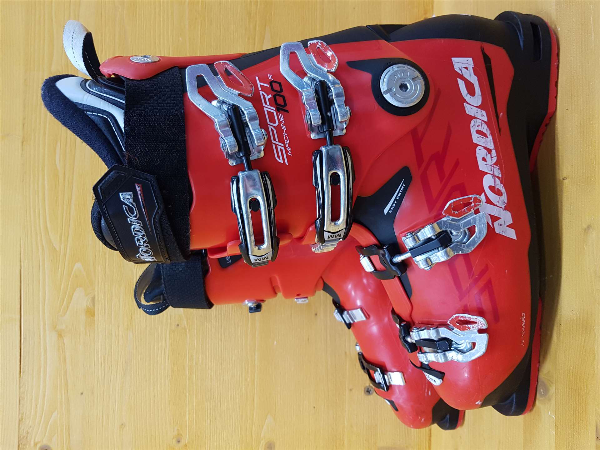 Použité lyžiarky Nordica Sport Machine 100R