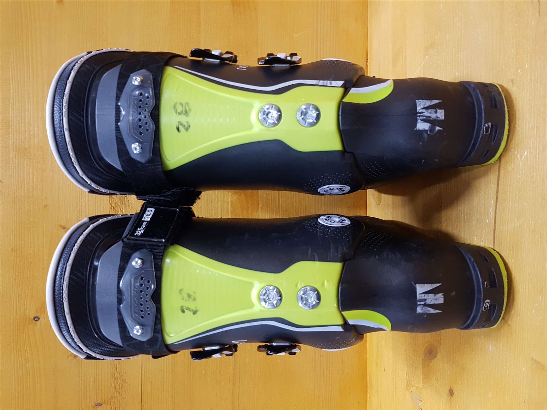 Použité lyžiarky Tecnica MACH1 MV 100