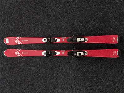 Použité lyže SALOMON Lux Jr + viazanie Salomon 5.5