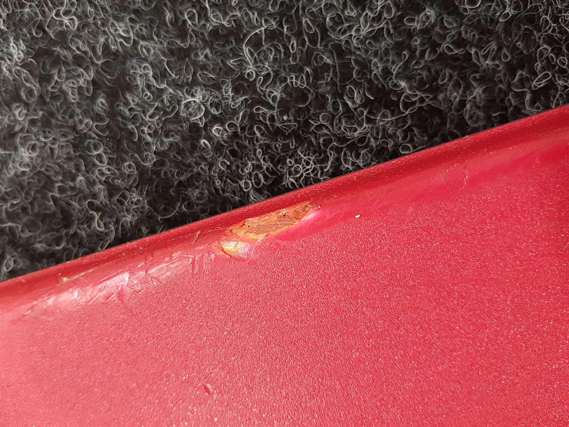 Použité lyže SALOMON Lux Jr + viazanie Salomon 5.5