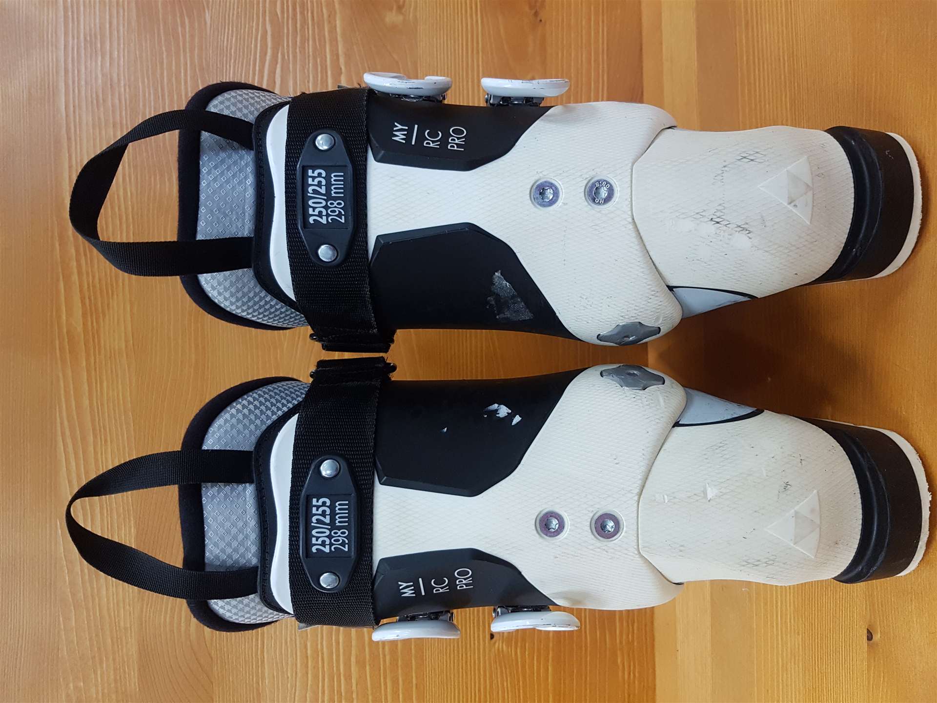 Použité lyžiarky FISCHER RC PRO 80