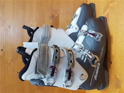 Použité lyžiarky NORDICA Nxt X75 R W