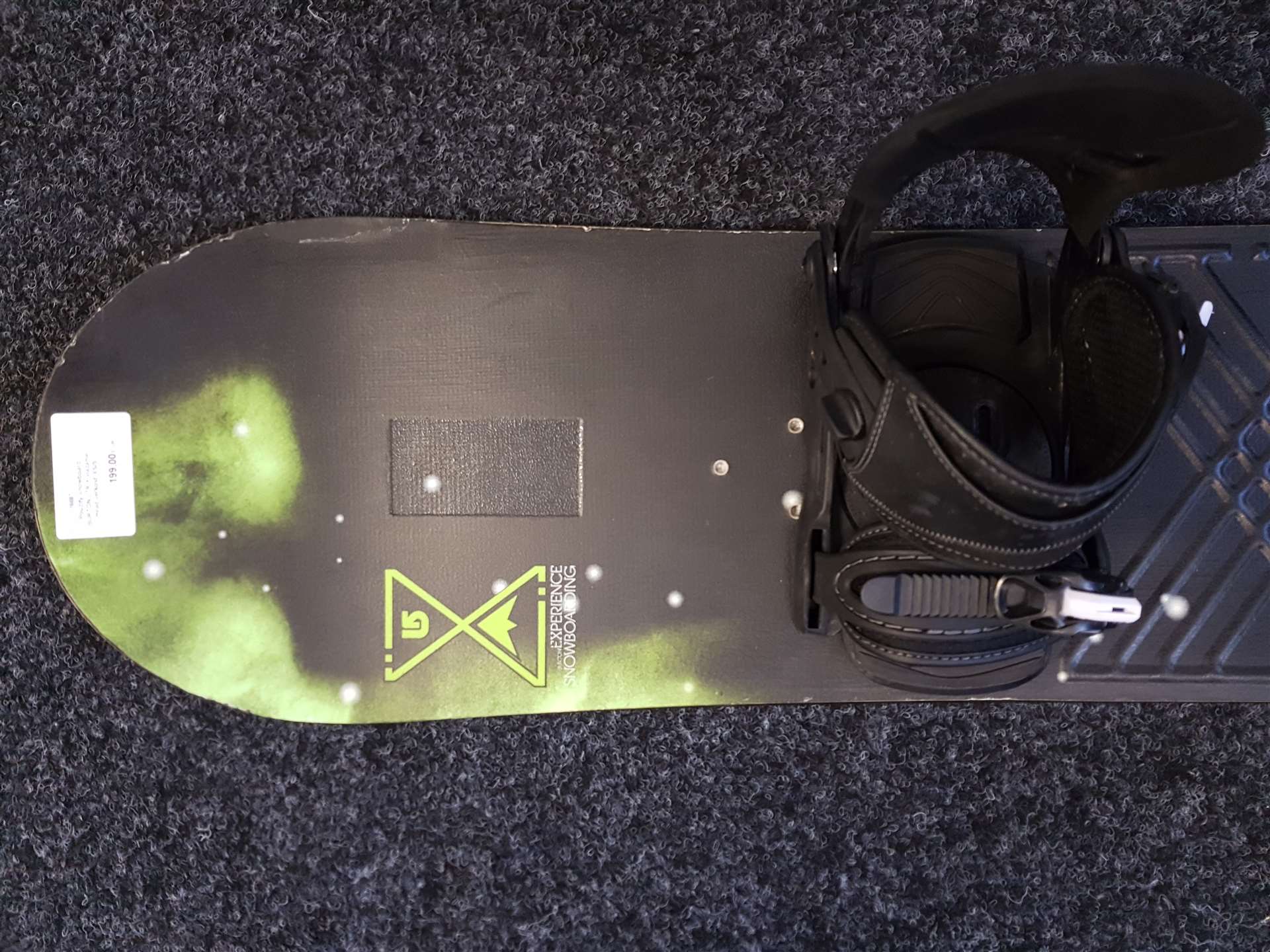 Použitý snowboard BURTON LTR + viazanie Head veľkosť XS/S