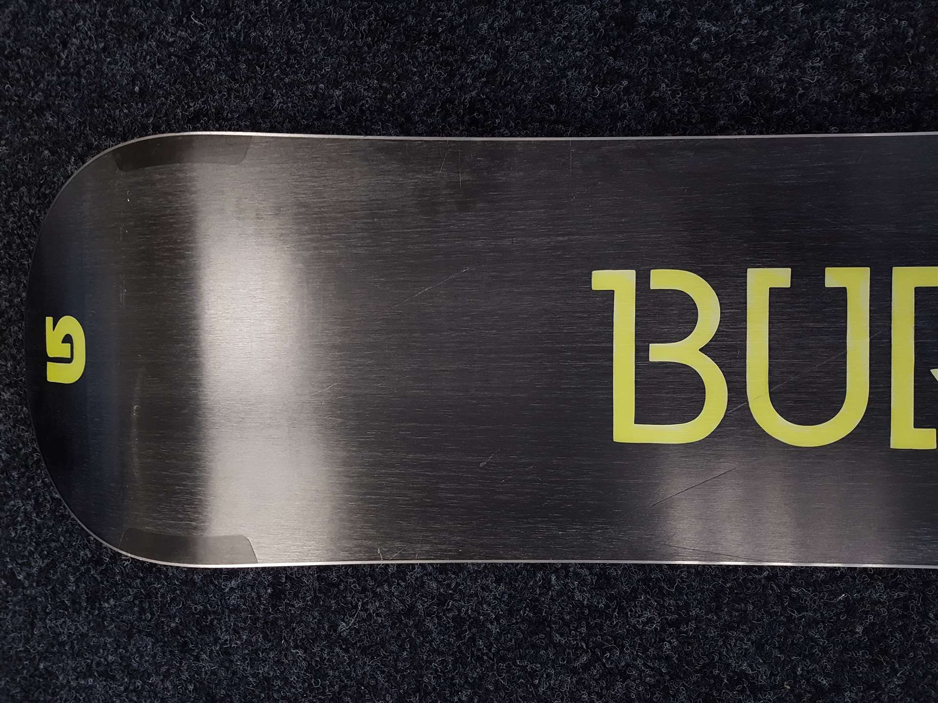 Použitý snowboard BURTON LTR + viazanie Head veľkosť XS/S